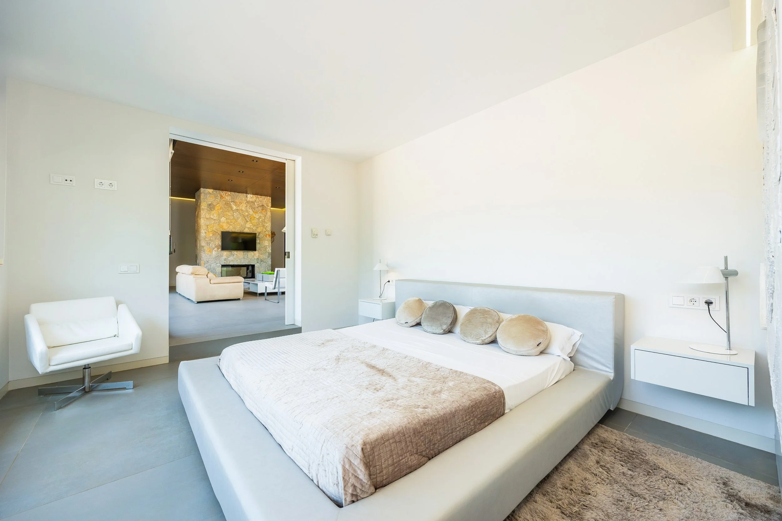 S’Hort de Can Rius Mallorca luxury interior with elegant design and natural light real estate photography
