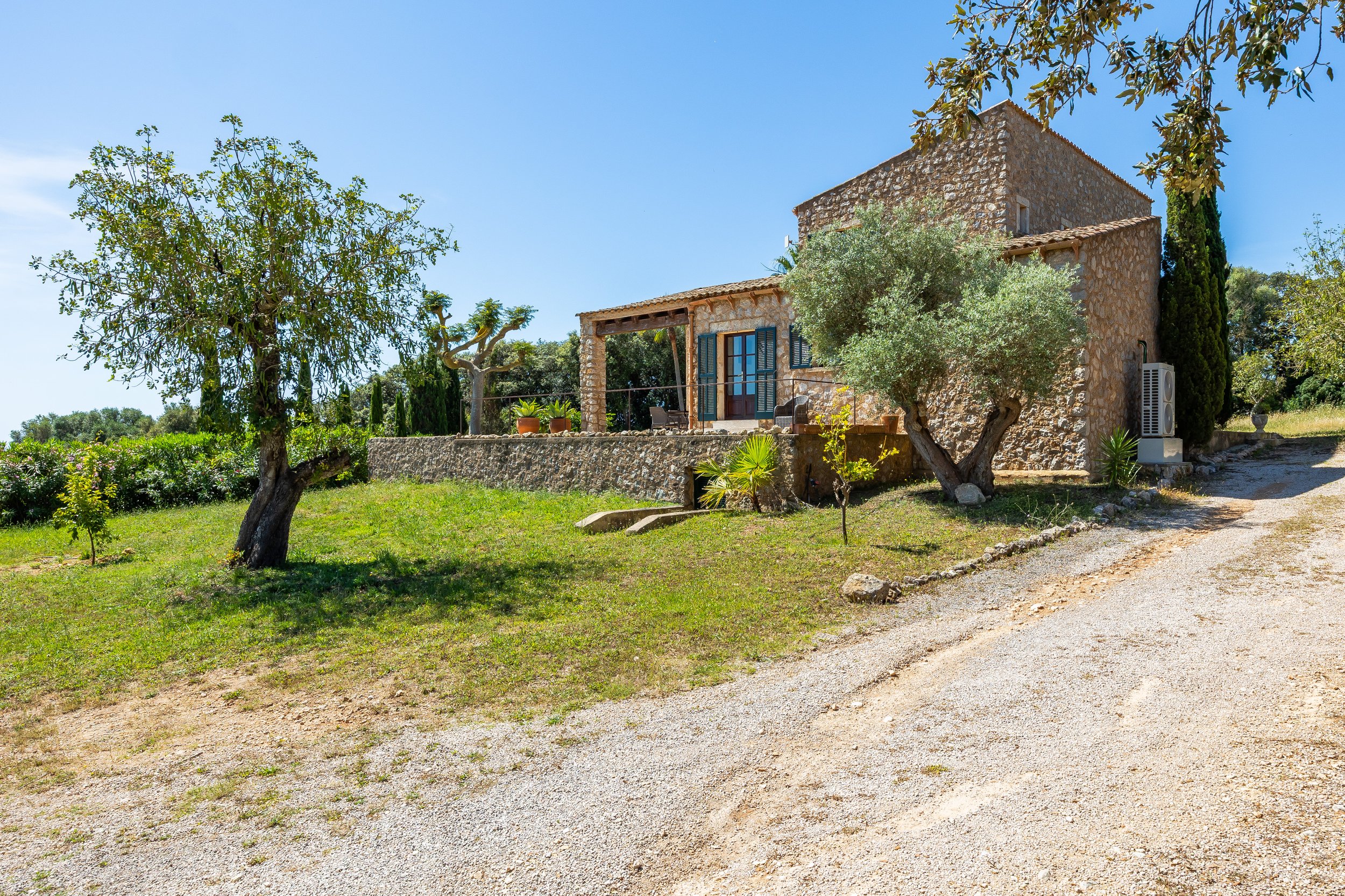 Finca Esteva Mallorca traditional finca with swimming pool near Sant Llorenç countryside real estate photography