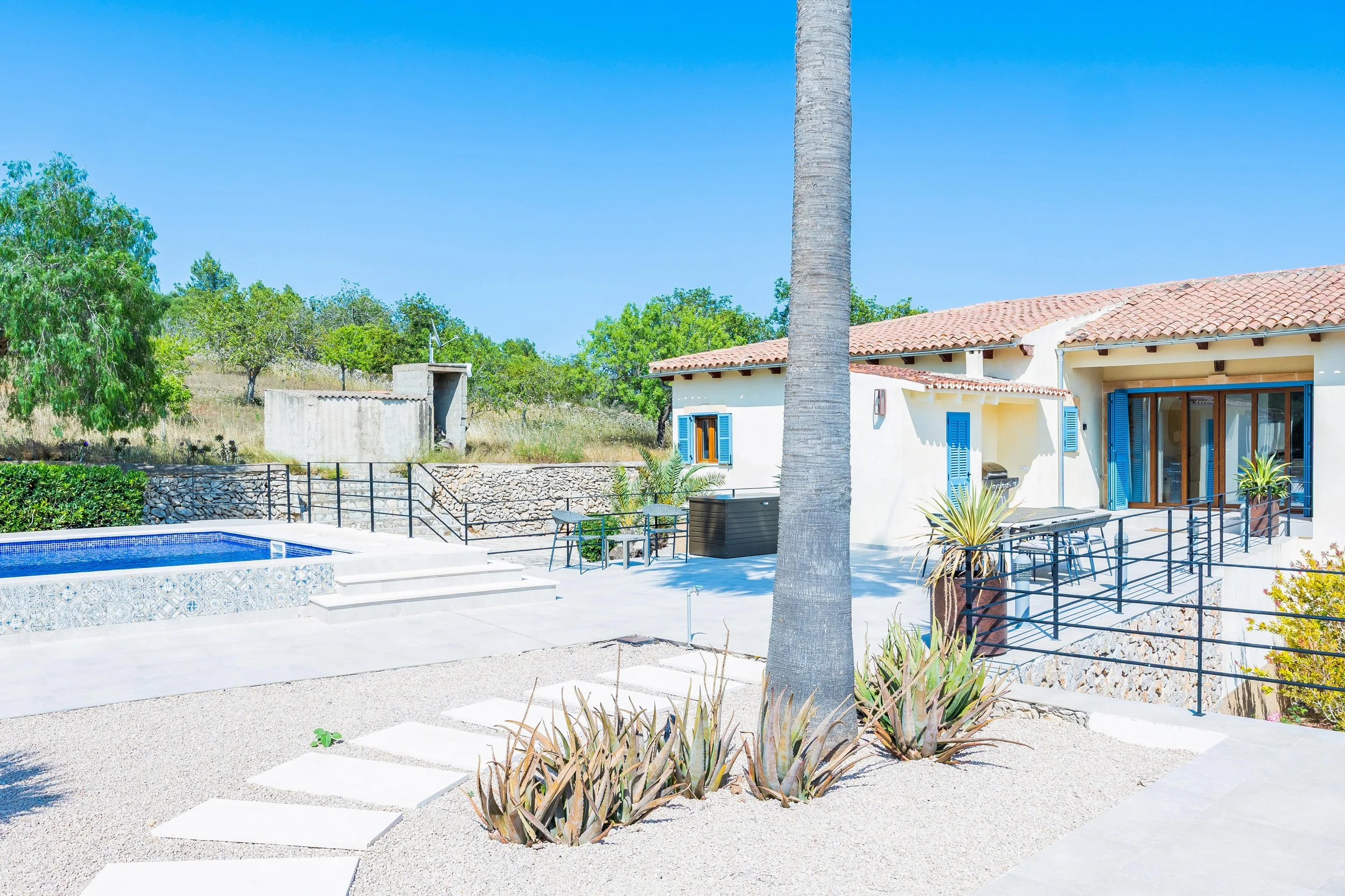 Can Gomez Mallorca countryside house with swimming pool near Son Macià and sea views towards Calas de Mallorca real estate photography
