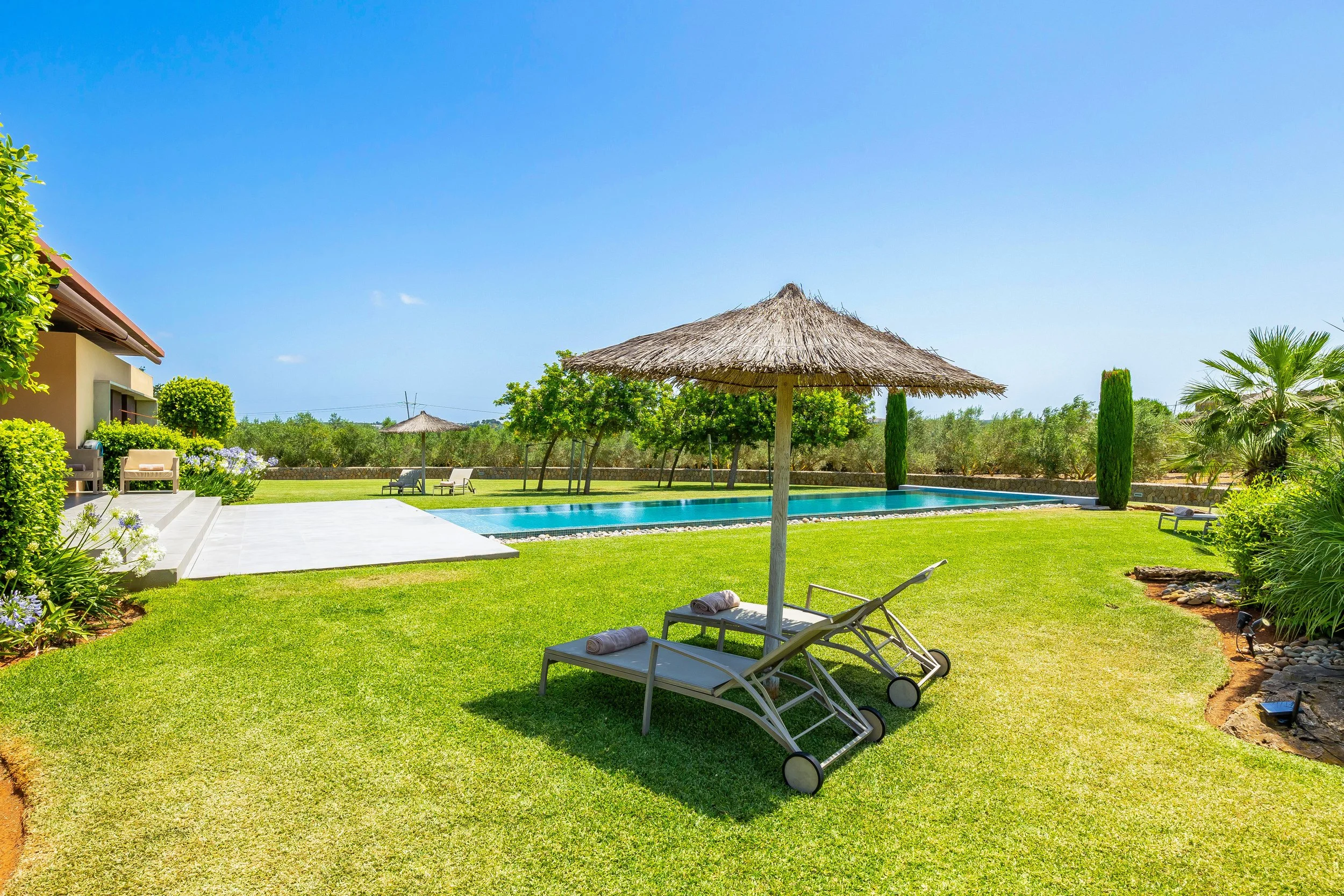 S’Hort de Can Rius Mallorca luxury countryside estate with pool and natural surroundings real estate photography