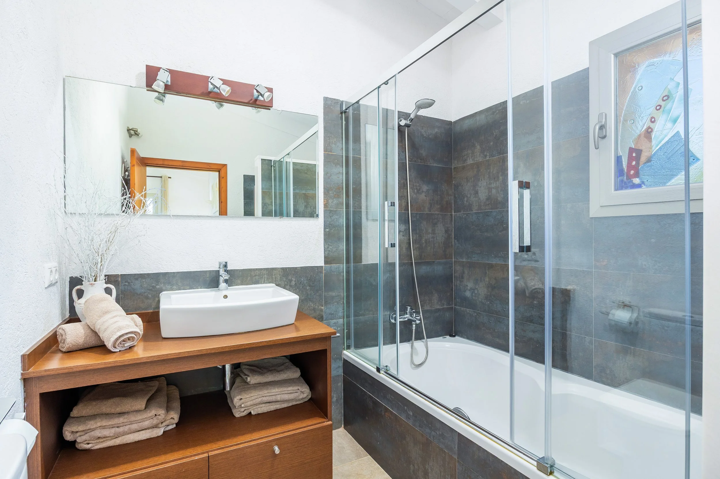 Sa Finca Mallorca family finca interior with spacious rooms and natural light real estate photography