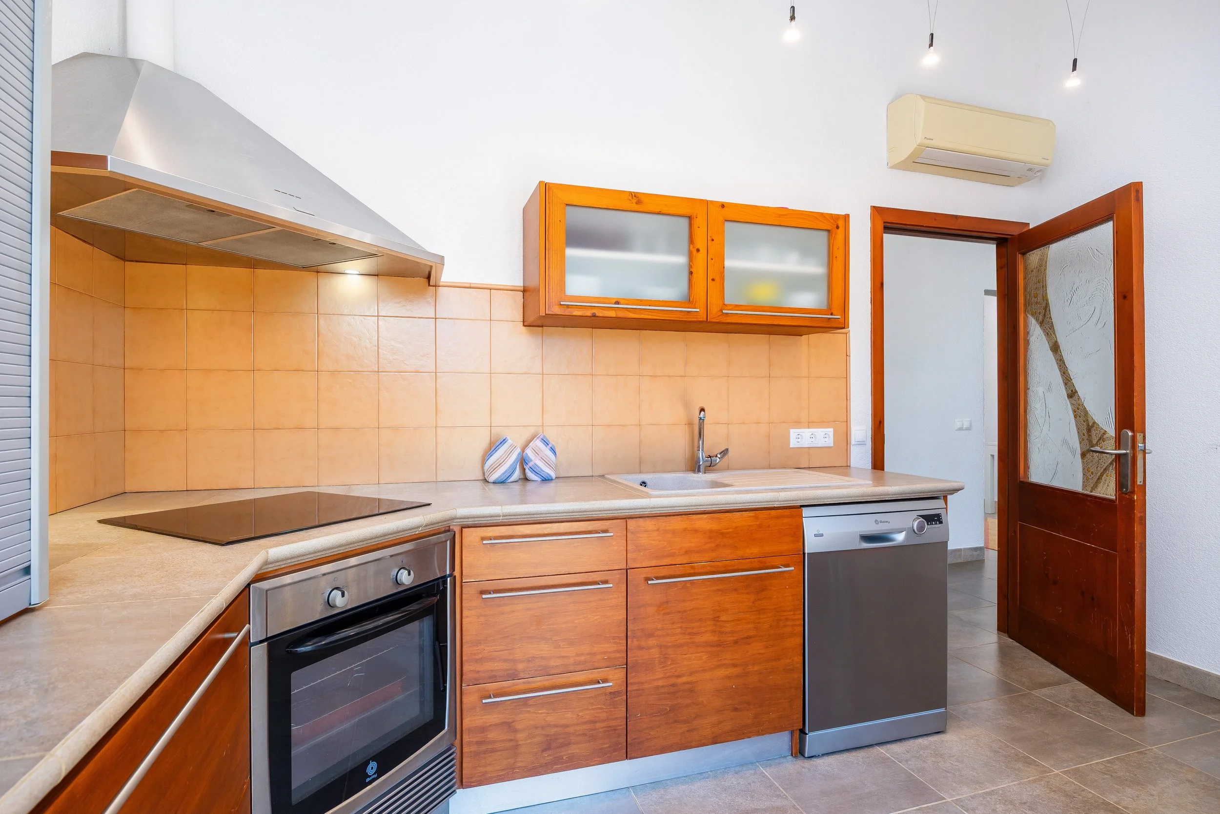 Sa Finca Mallorca family finca interior with spacious rooms and natural light real estate photography