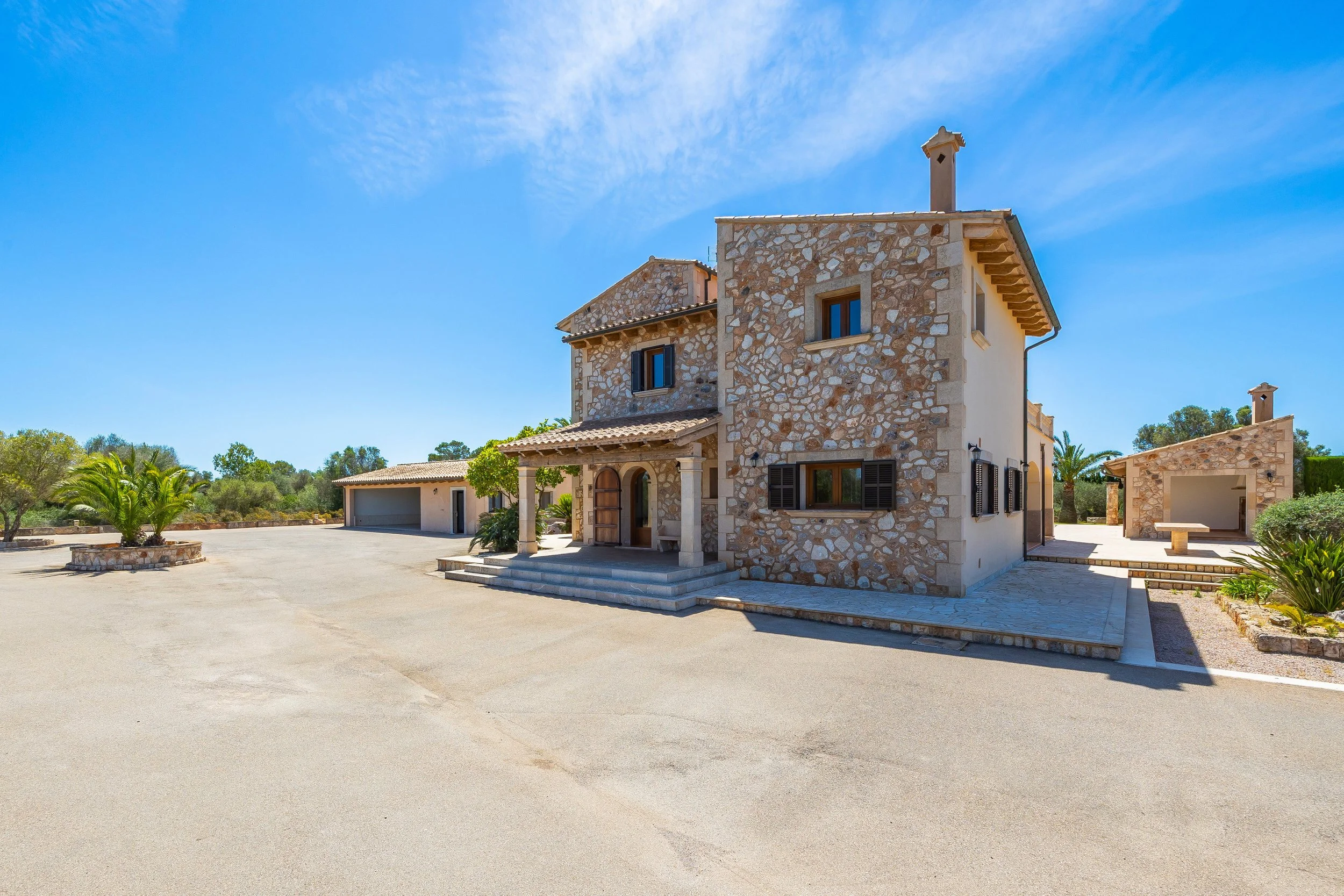 Rural house near Ses Salines Mallorca with swimming pool and Mediterranean countryside real estate photography