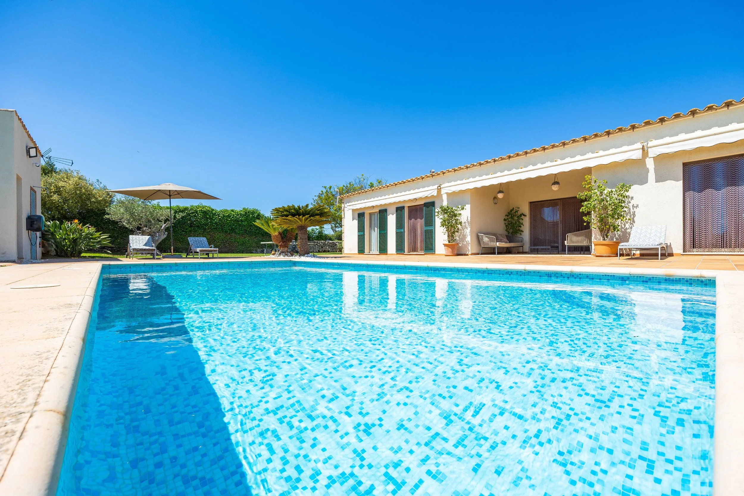 Sa Finca Mallorca finca with swimming pool, large garden and children’s play area real estate photography