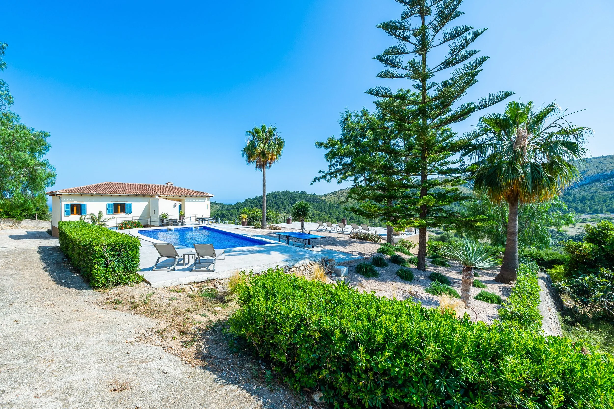 Can Gomez Mallorca countryside house with swimming pool near Son Macià and sea views towards Calas de Mallorca real estate photography