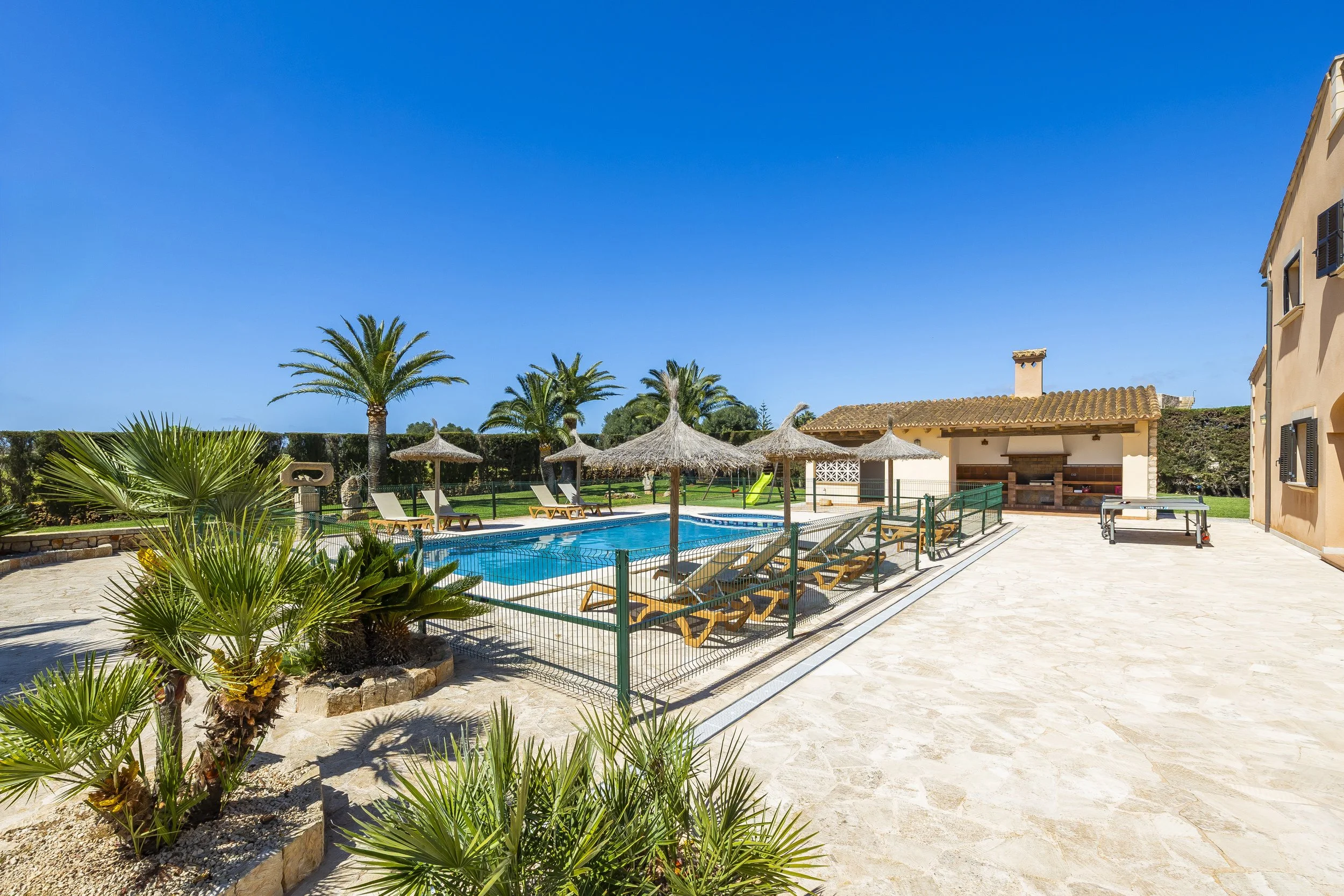 Rural house near Ses Salines Mallorca with swimming pool, garden and natural surroundings real estate photography