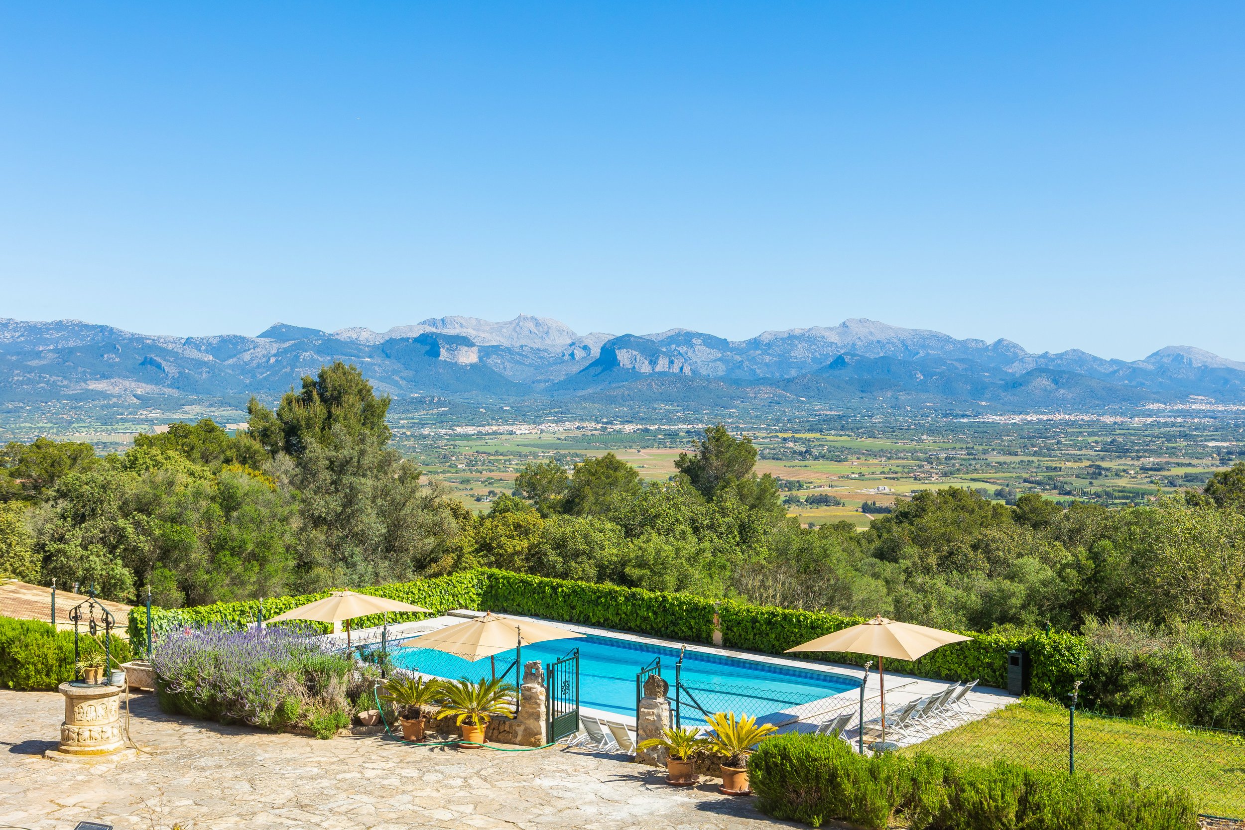 Traditional Mallorcan finca with pool and mountain views in Serra de Tramuntana