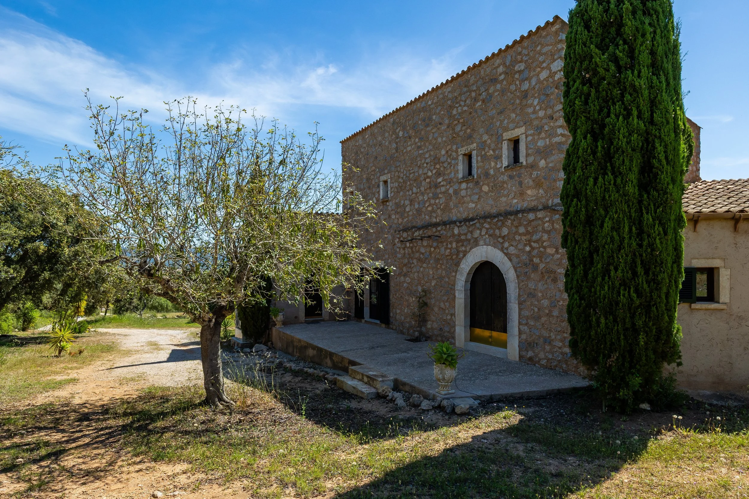 Finca Esteva Mallorca traditional finca with swimming pool near Sant Llorenç countryside real estate photography