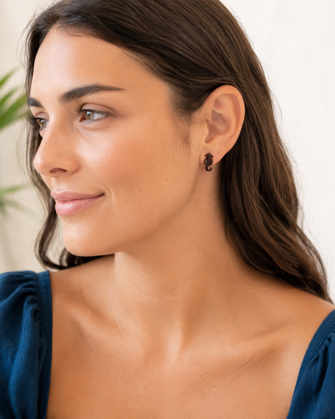 Sea Horse - Elegance Coconut Shell Stud Earrings