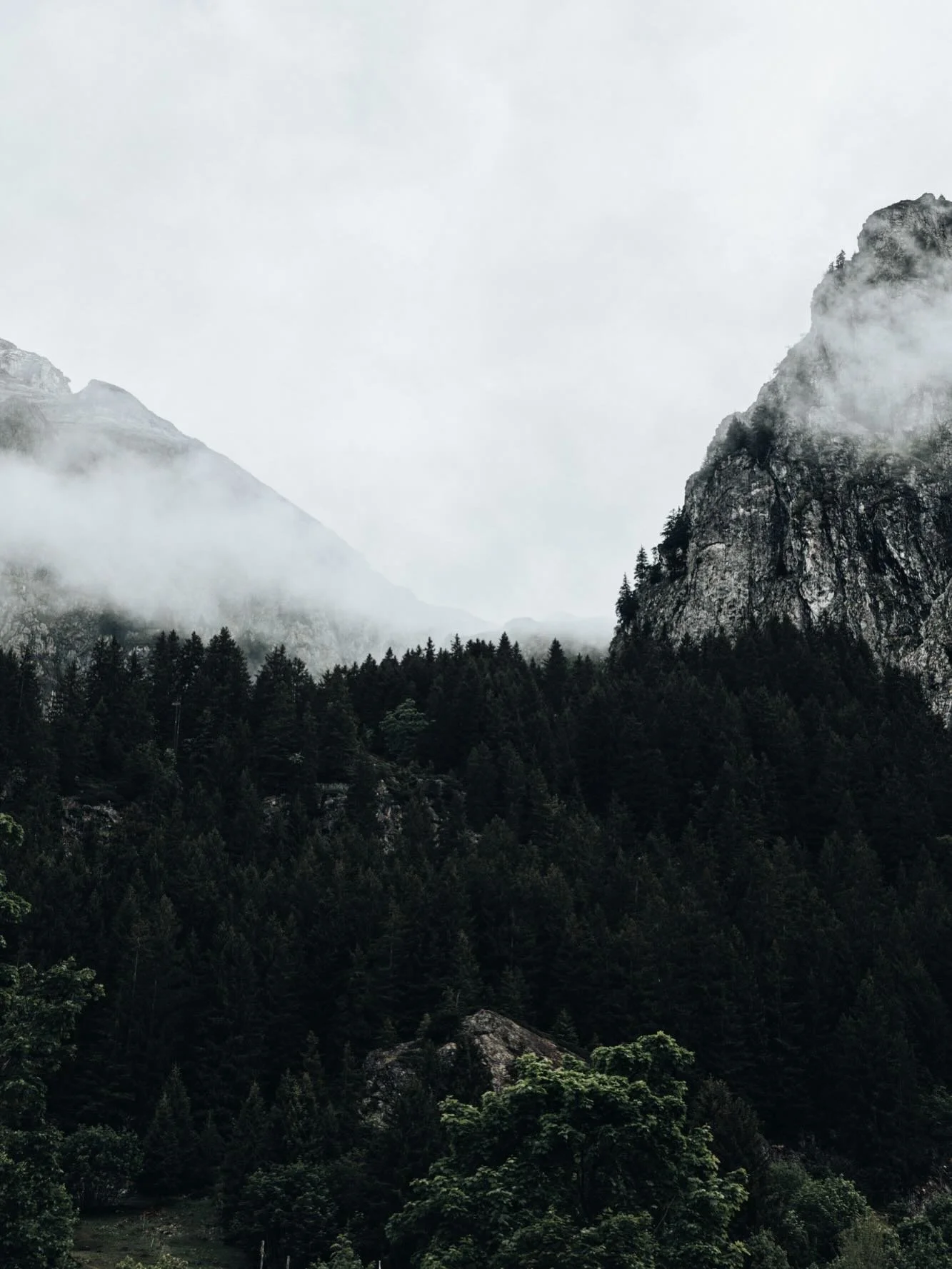 Chasing mountains, collecting memories.