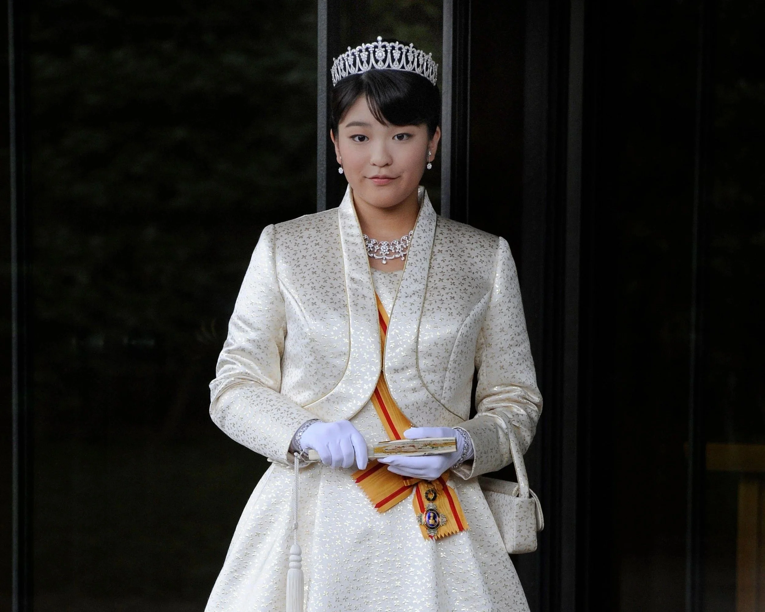 JAPAN’S PRINCESS MAKO LEFT HER ROYAL STATUS FOR LOVE