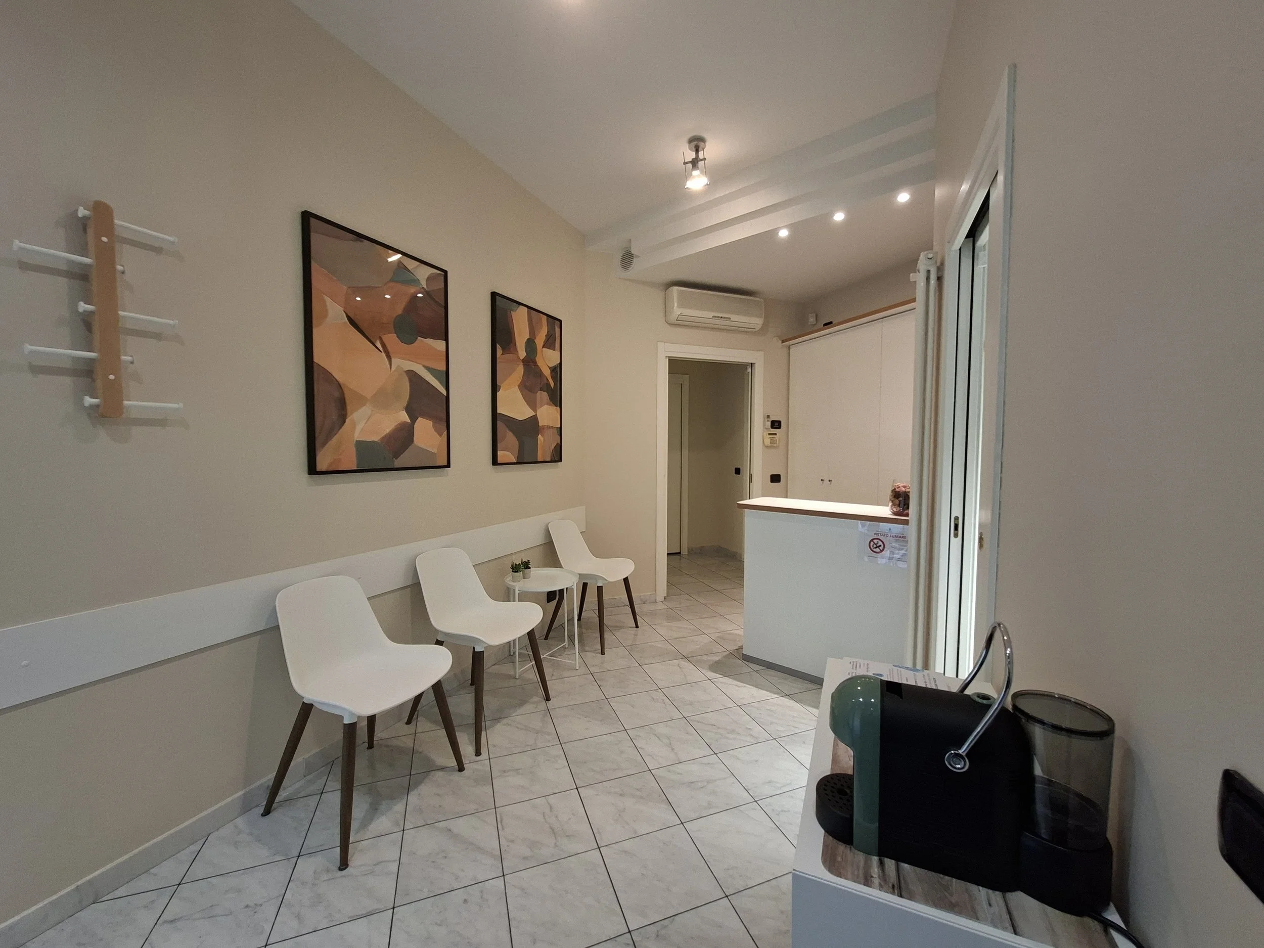 Sala d'attesa Studio Podologico Tarenzi - Rota