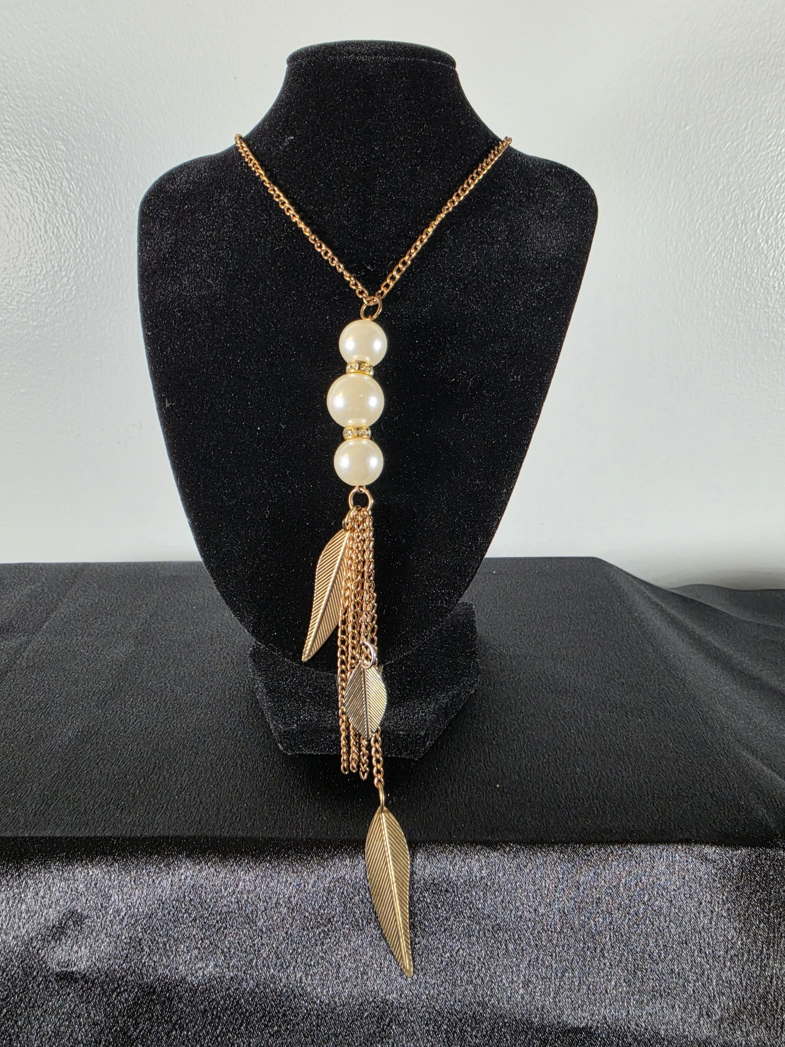 Gold Tone Pearl Tassel Leaf Necklace