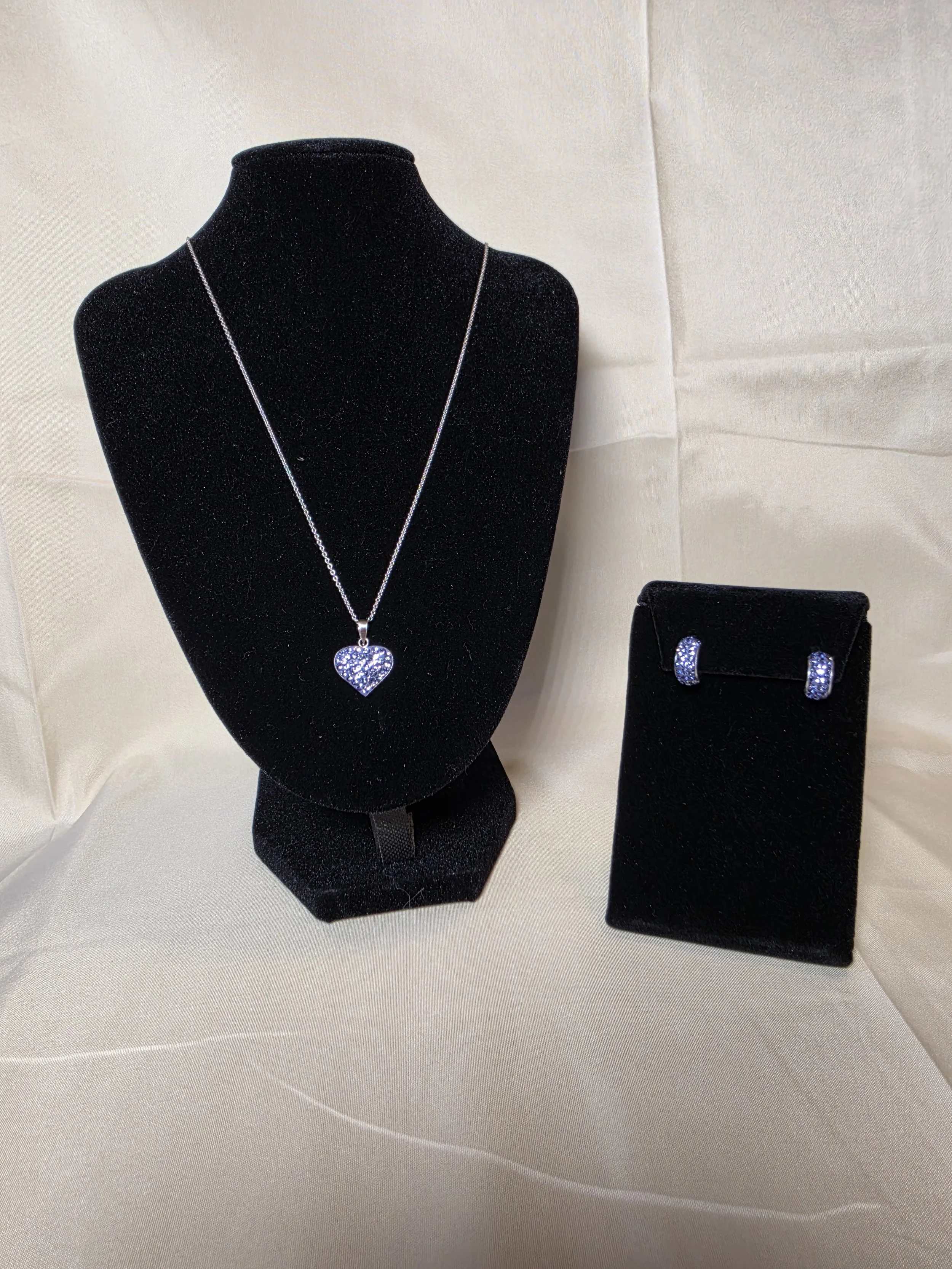 Midnight Sparkle Heart Jewelry Set – Crystal Pendant Necklace & Hoop Earrings