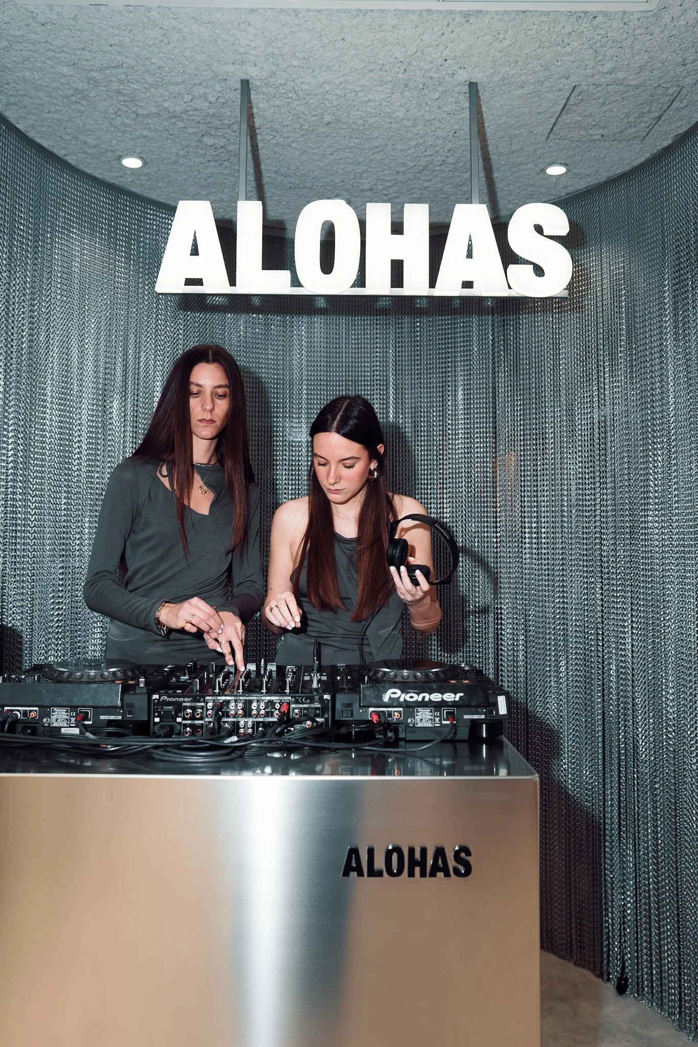 ALOHAS_Milan_StoreOpening-022.jpg