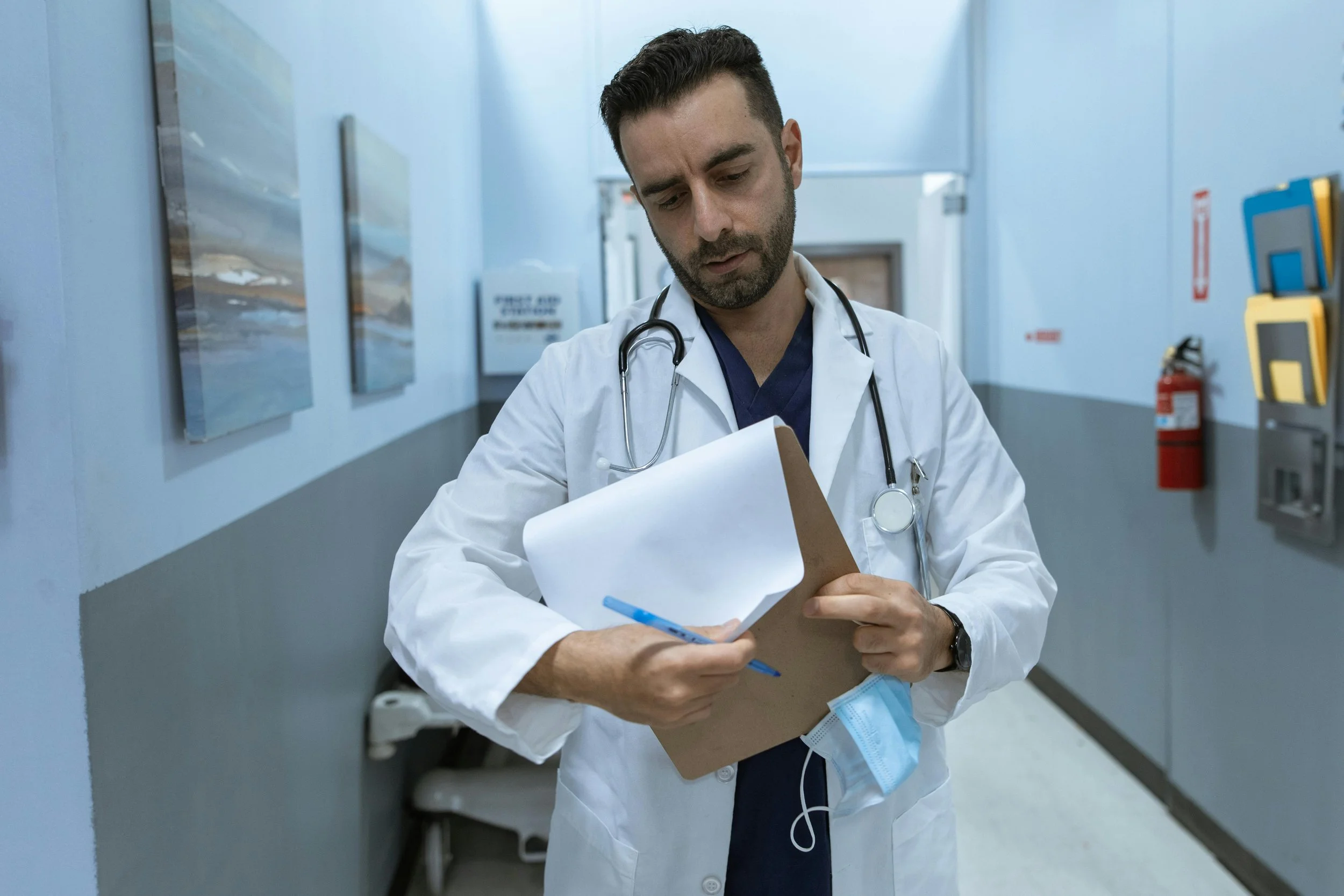 How to Tell If Your Locum Tenens Rate Is Actually Good (Real Benchmarks by Specialty)