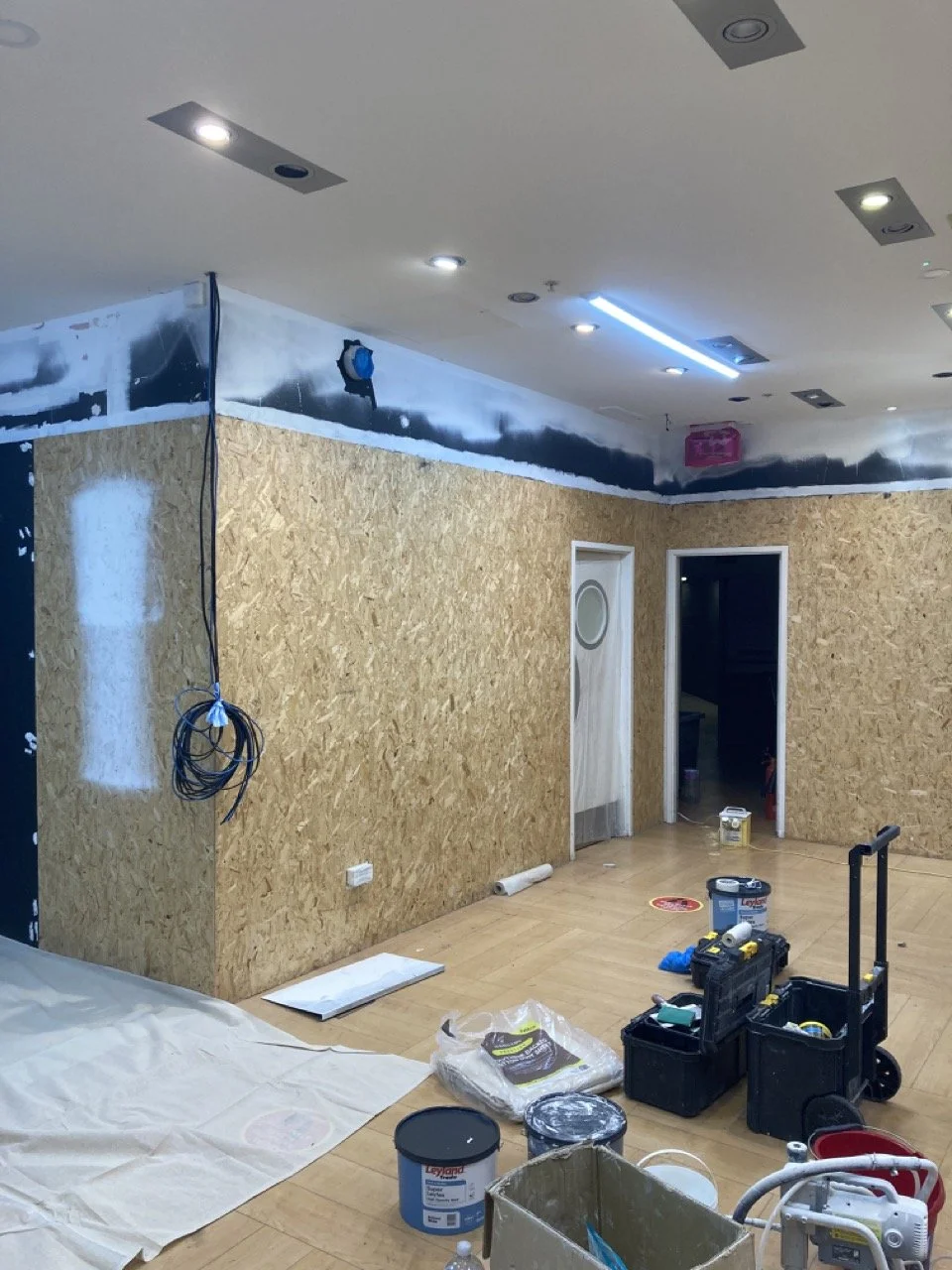 Commercial retail unit preparation before full interior decoration.