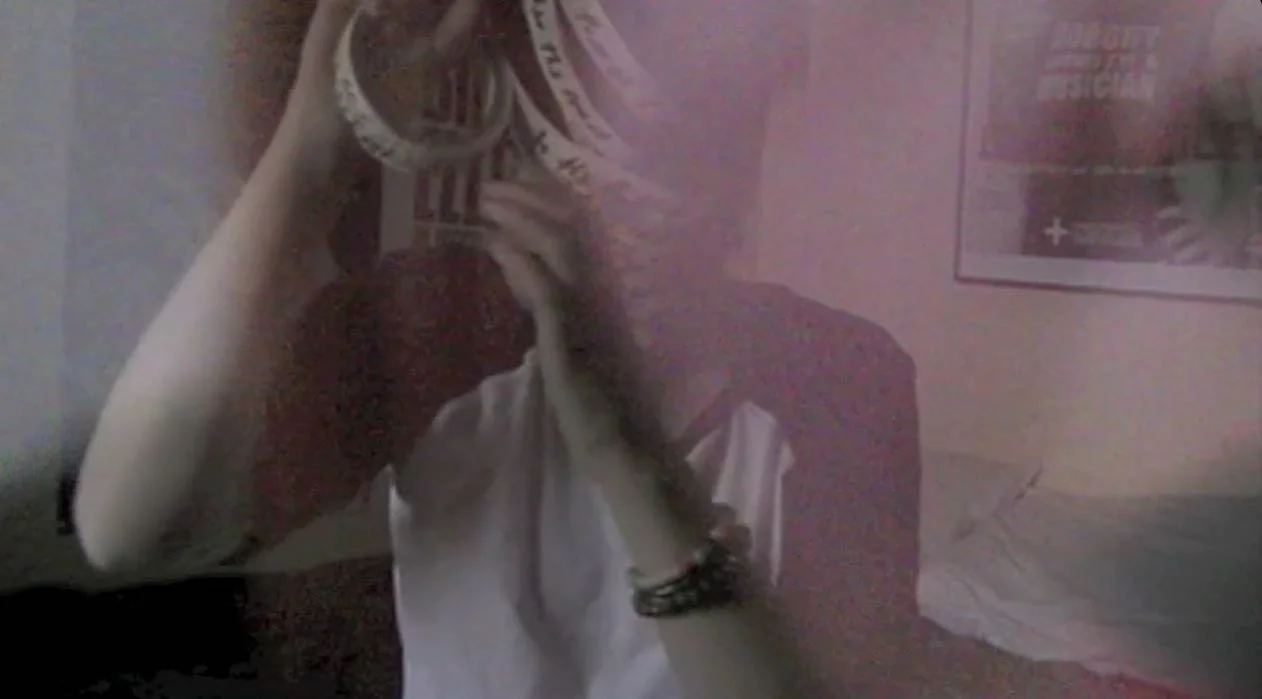 &lsquo;Root&rsquo; 2018 Video. To see the full video click in my linktree in my bio. #videoartist #identity #studiowork #videoart #surrelism #experimental #mentalheath #unknown