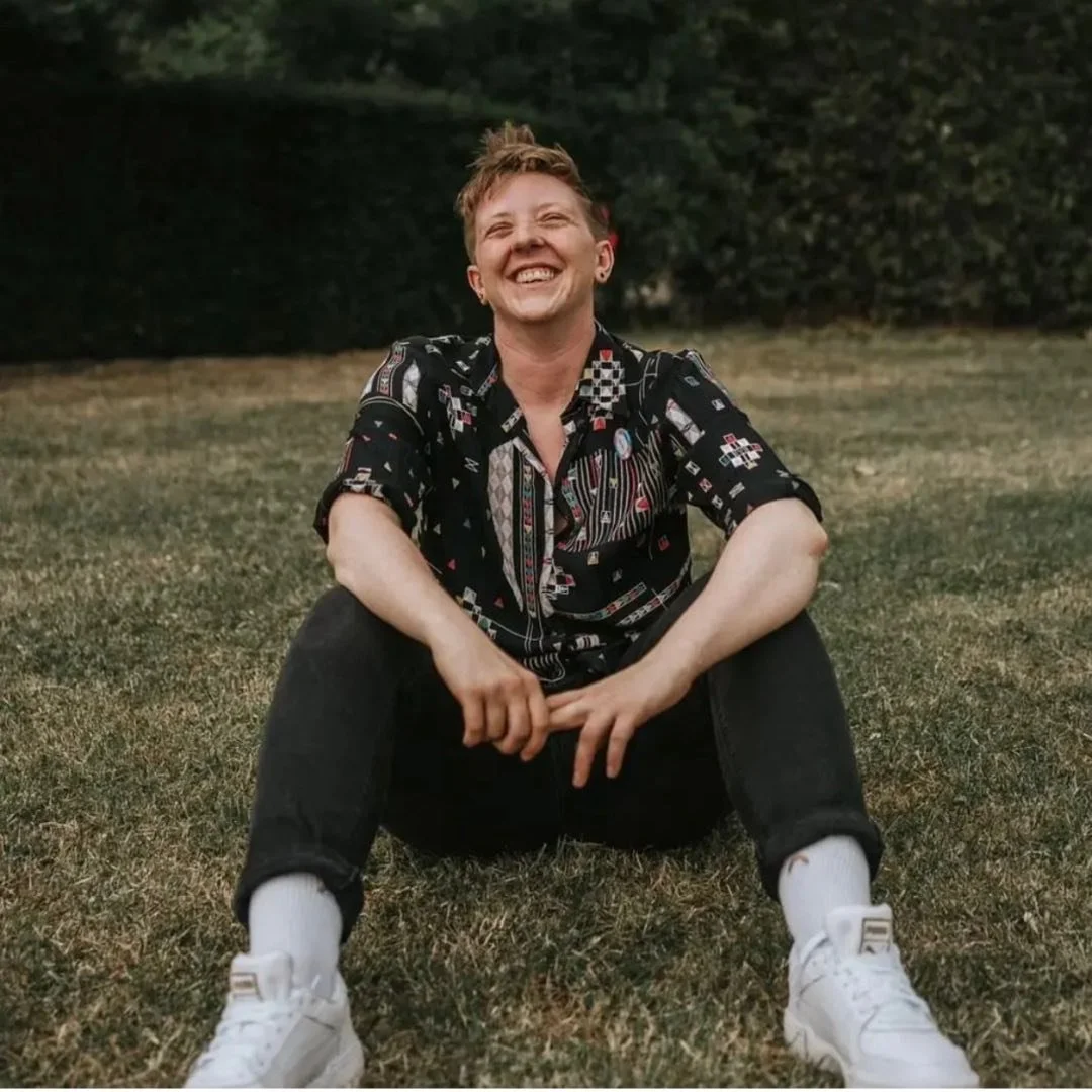 Hello I&rsquo;m Leon 👋 Please like and share this page! Making art is something that is fundamentally apart of who I am and something that has helped my in so many areas of my life since childhood. It is a privilege to be able to take this into a ca