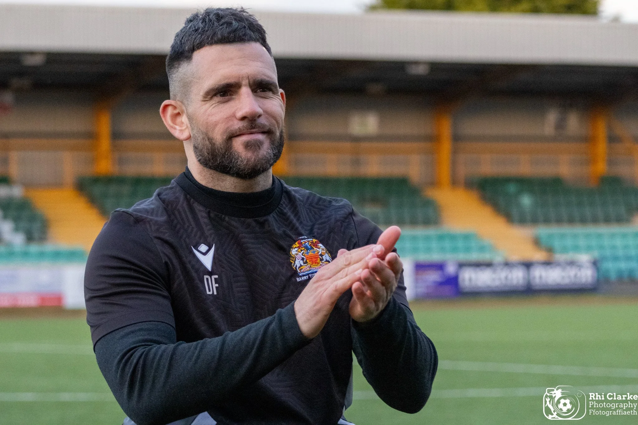 Best of luck to @damian_flynn who departs from his role as Head of Academy for @barrytownunited 

Thank you for everything