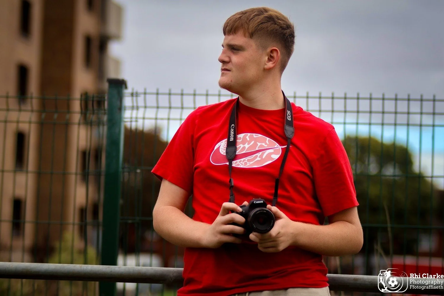 The rising talent @harleyincardiff poses for a picture at the Dracs game today. Great company as always