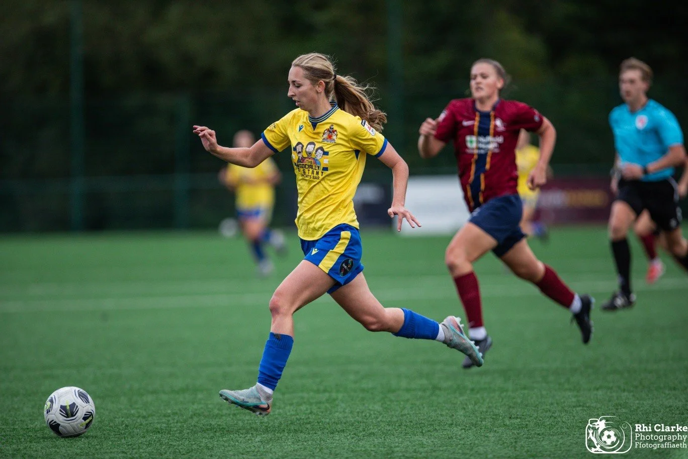 Final few from @barrytownwomenfc v @cardiffmetwfc which ended 2-2

@adranleagues