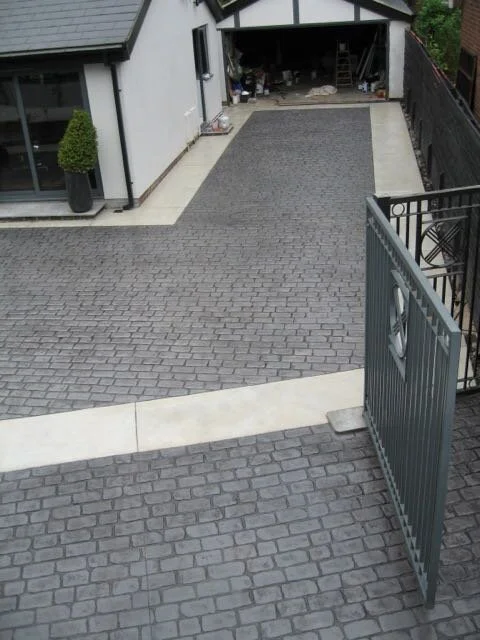 MAT- Lakeland Cobble. CSH- Slate Grey. RA- Charcoal. No. 1 of 2..jpg