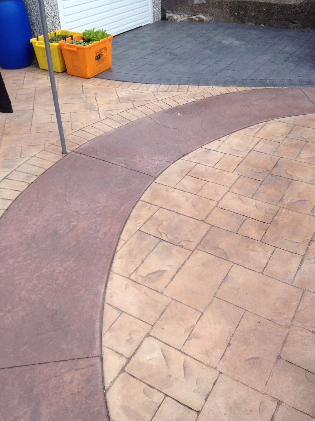 MAT- Random Ashlar Slate with Ceasar Stone Textured Skin. CSH- Sandstone Buff & Deep Tan. RA- Mahogany. B. 2 of 2.jpg