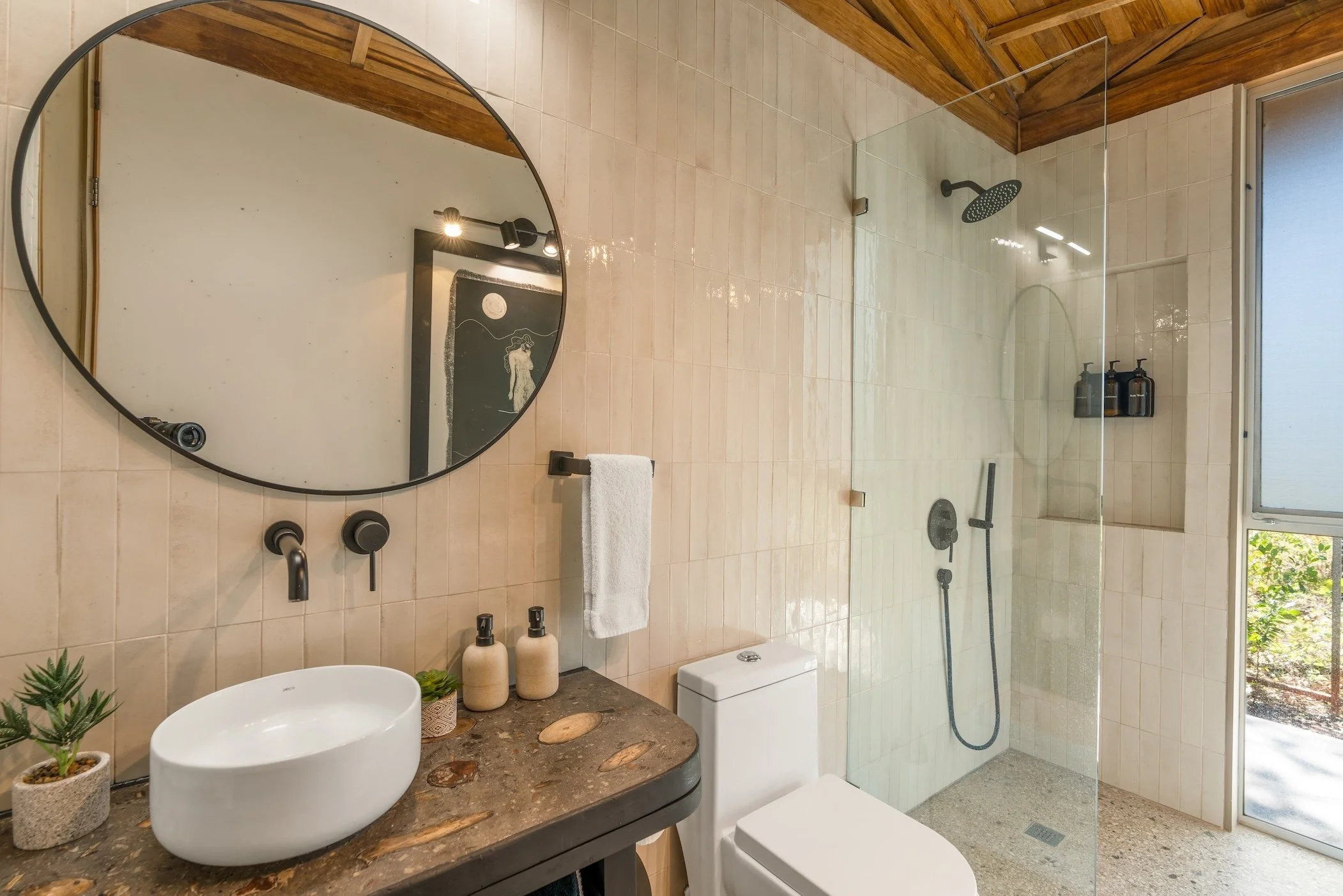 Full bathroom