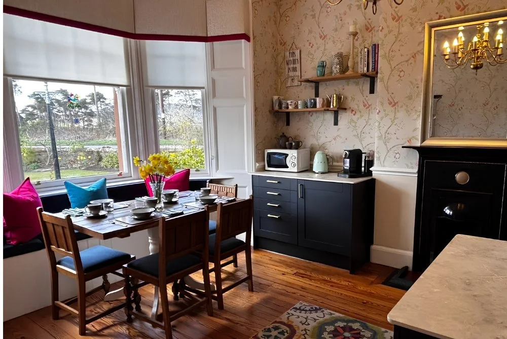 breakfasting-kitchen.jpg