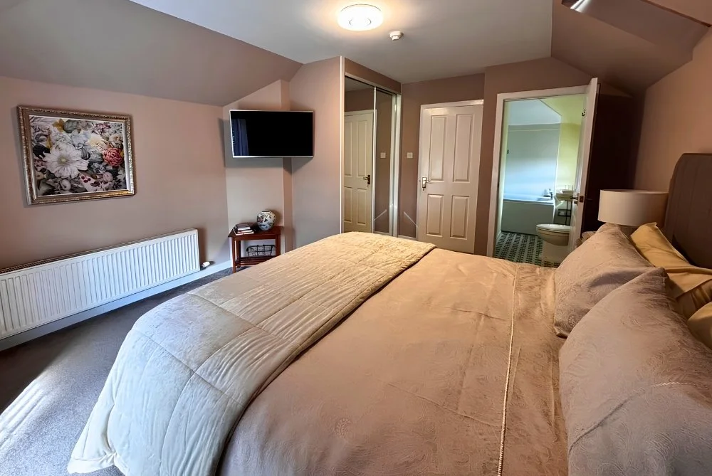 superior-double-bedroom-self-catering-home-st-andrews.jpg