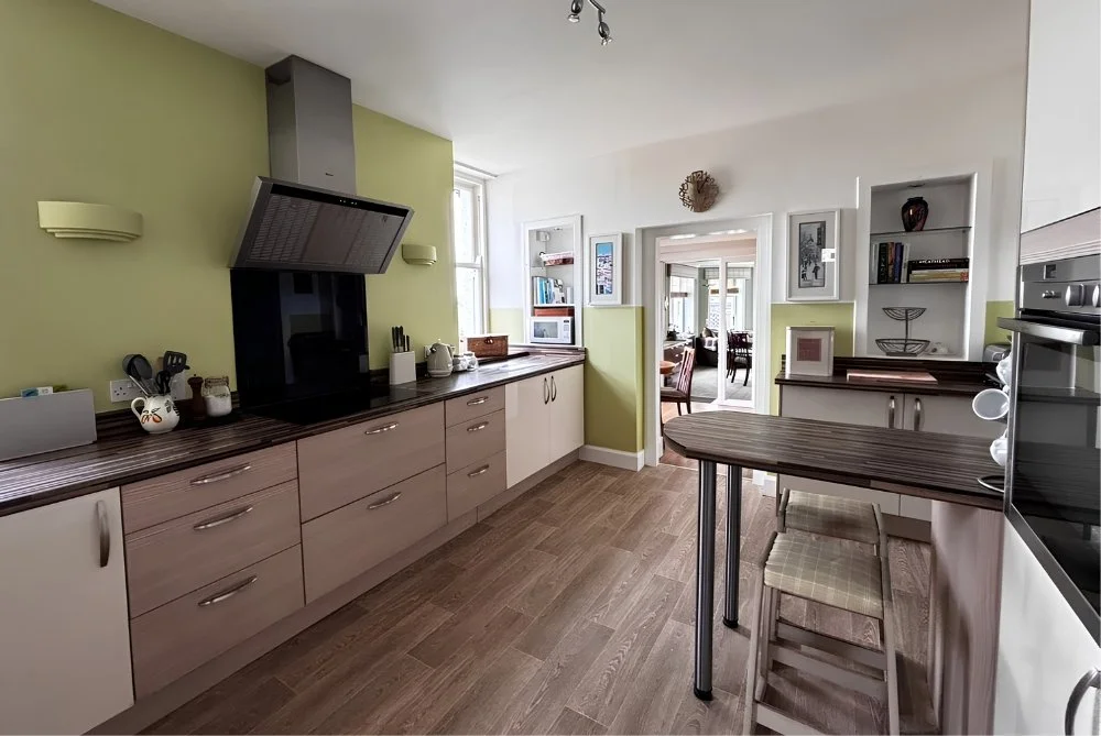 kitchen-island-holiday-house-self-catering.jpg