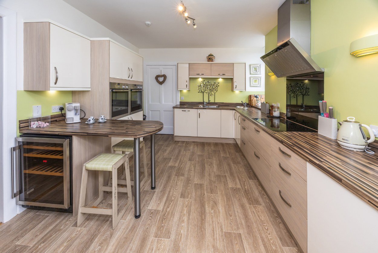 main-kitchen-pinewood-house.jpg