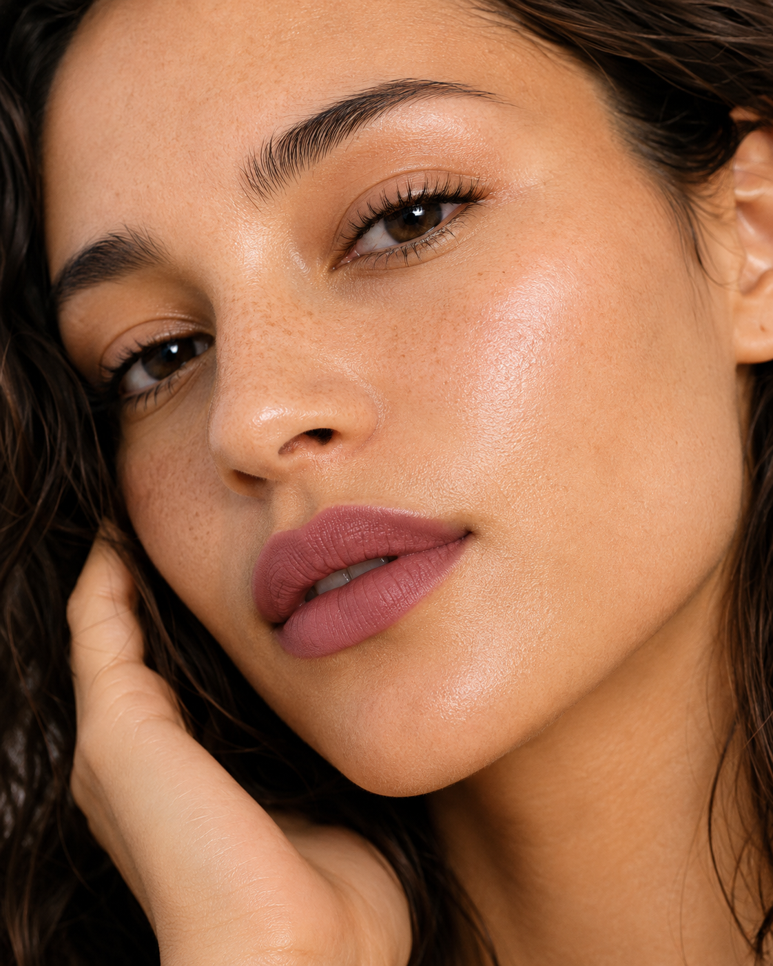diverse Model 1  dusty rose lipstick.png