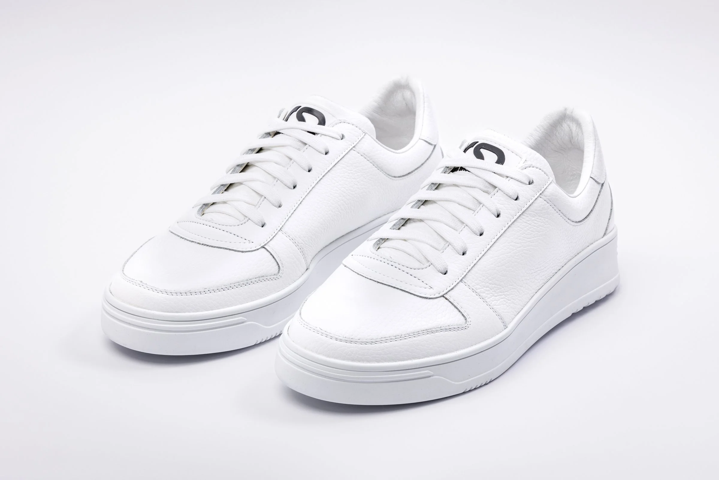 CS_shoes_260602_003_v2.jpg