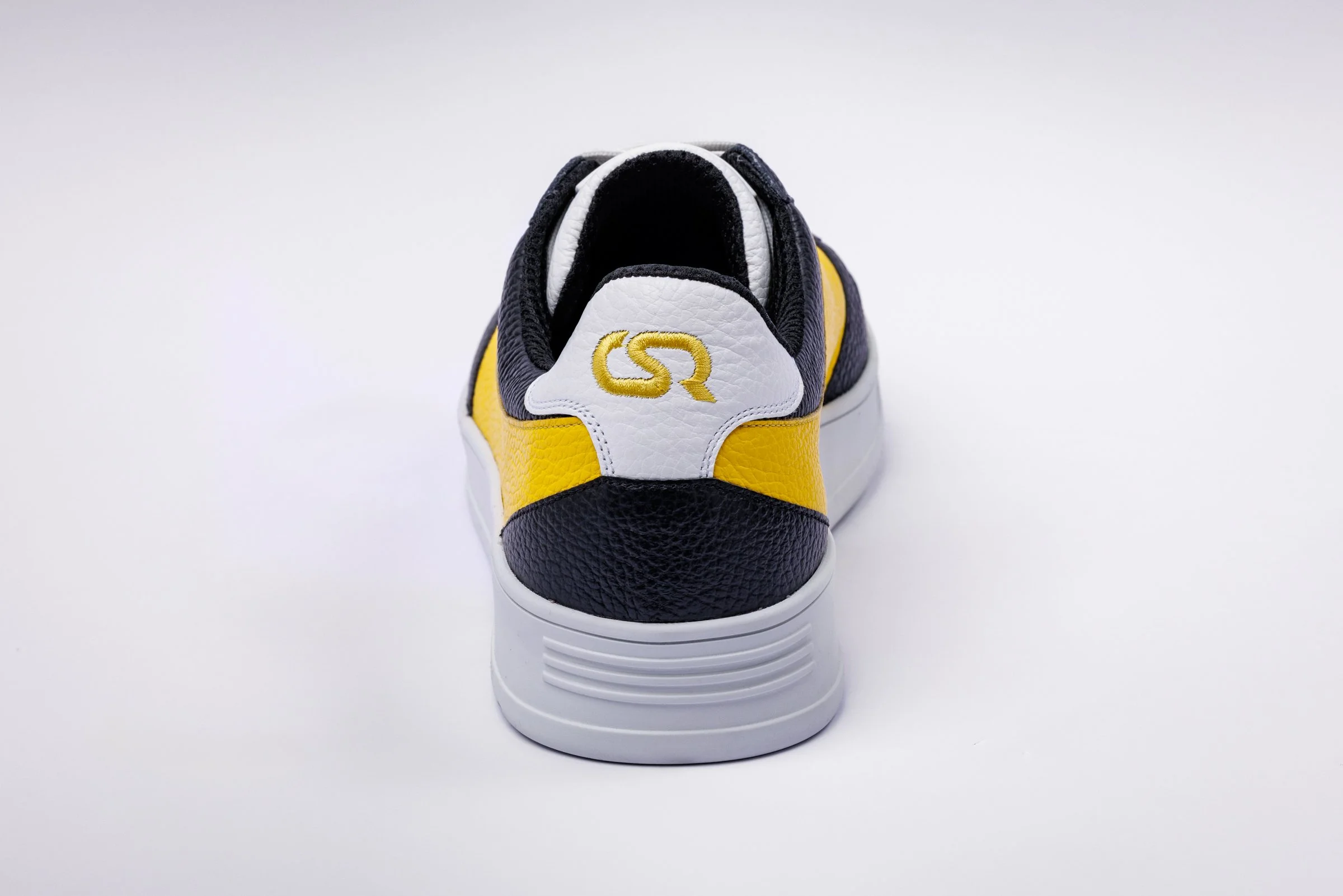 CSR_shoes_251203_005.jpg