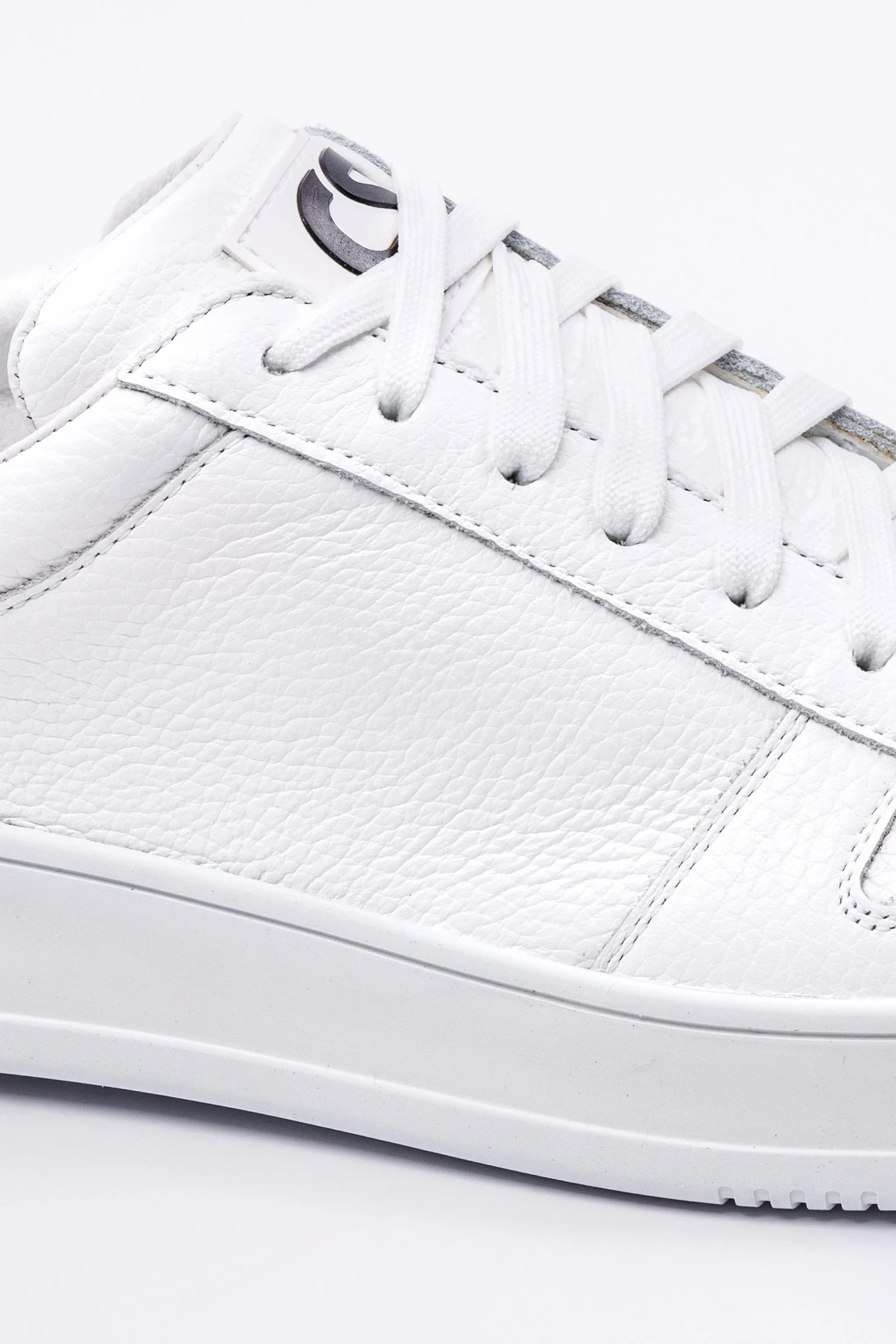 CS_shoes_260602_029_v2.jpg