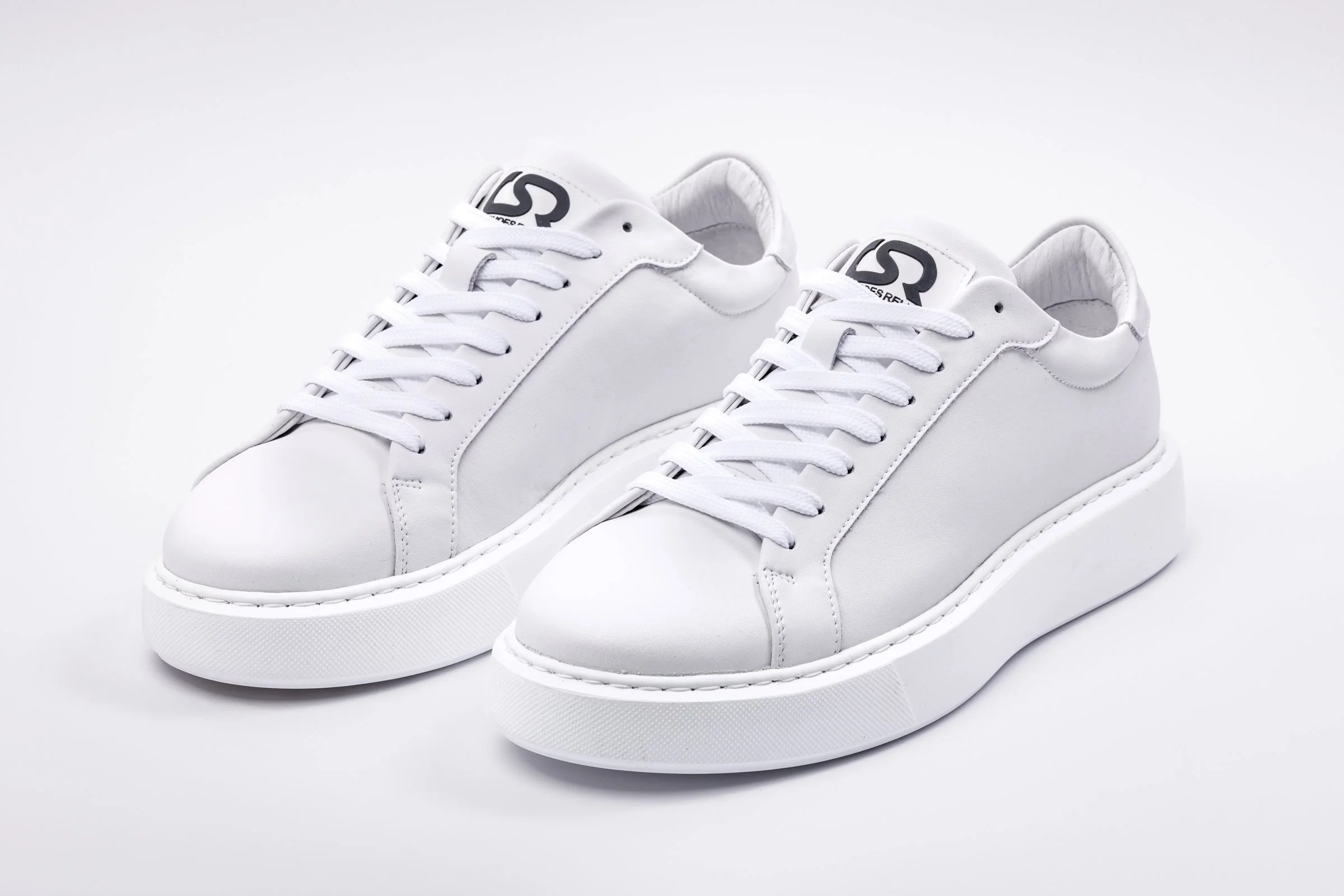 CS_shoes_260602_013_v2.jpg