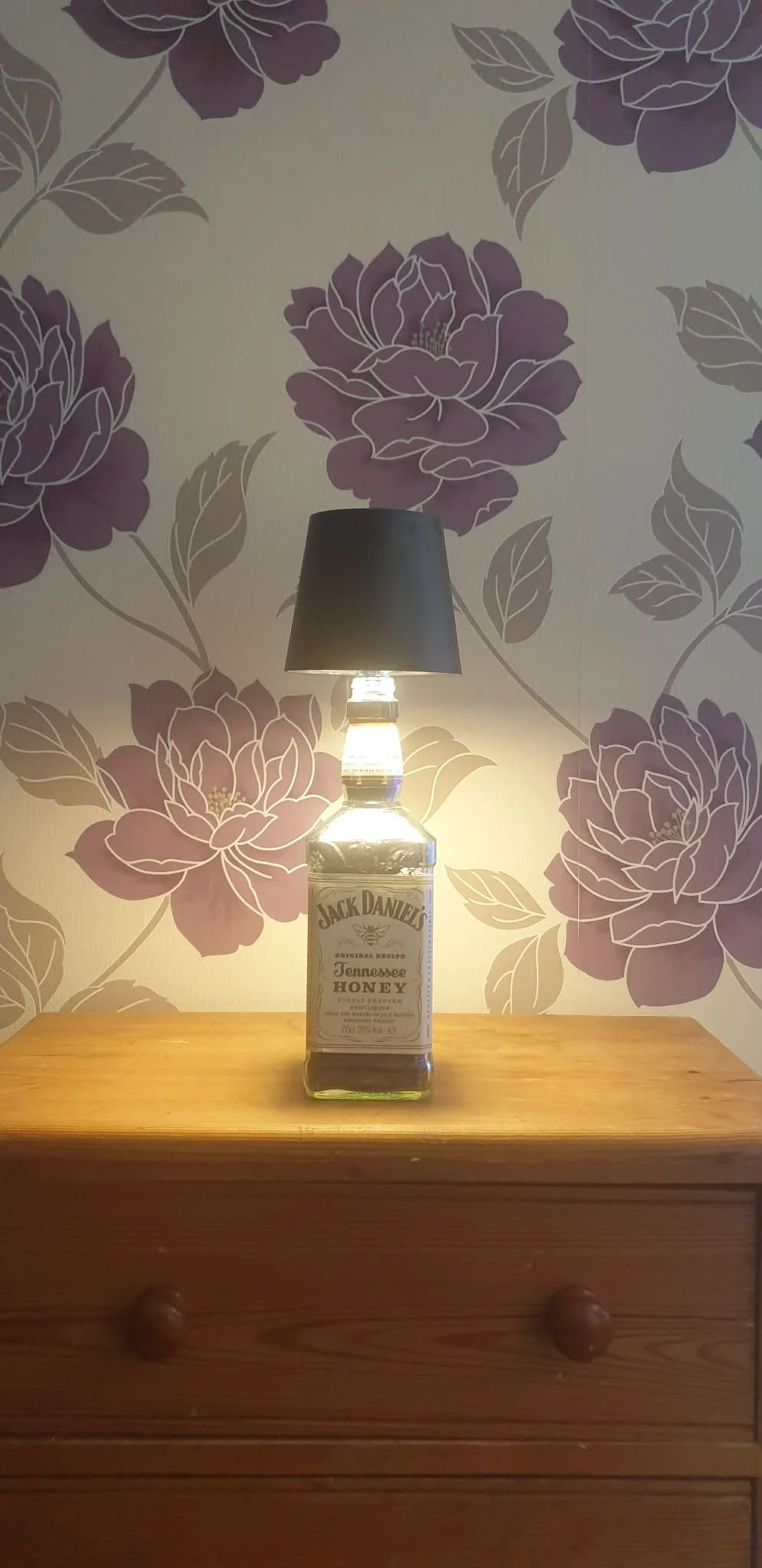 JD honey Lamp Yellow Light.jpg