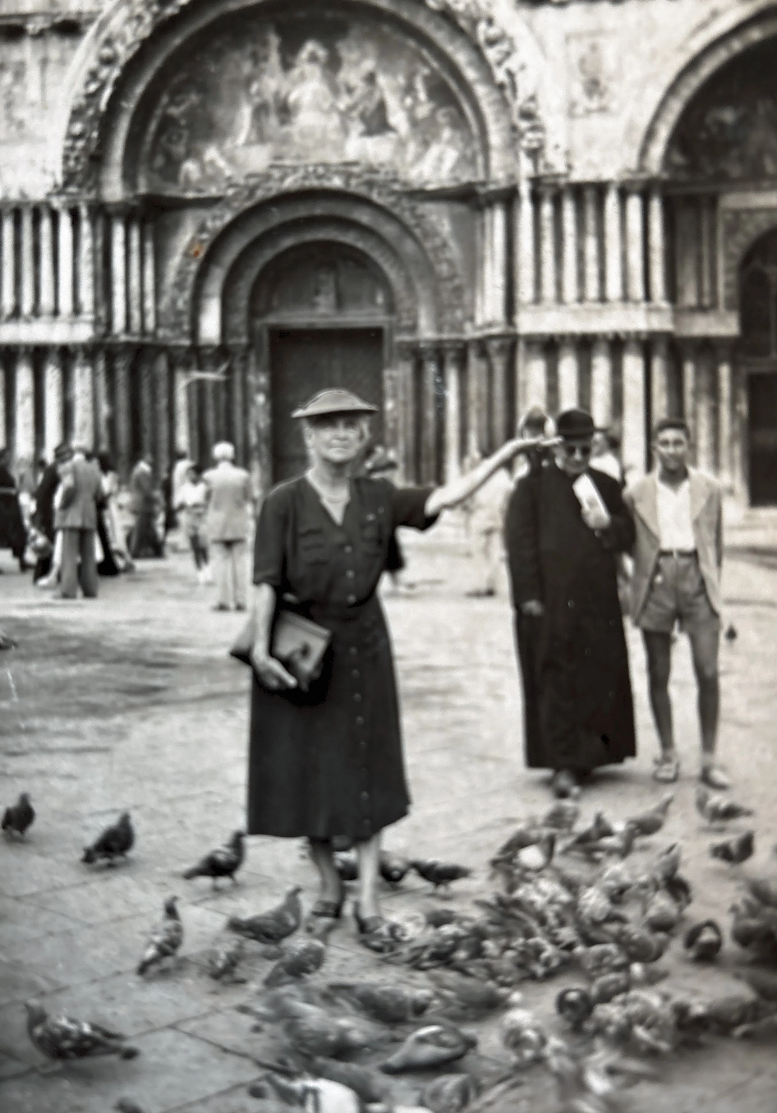 Louise Marguerite (Warwick) Davenport