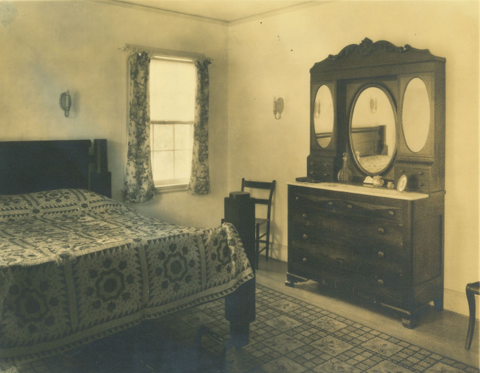Bedroom (1).png