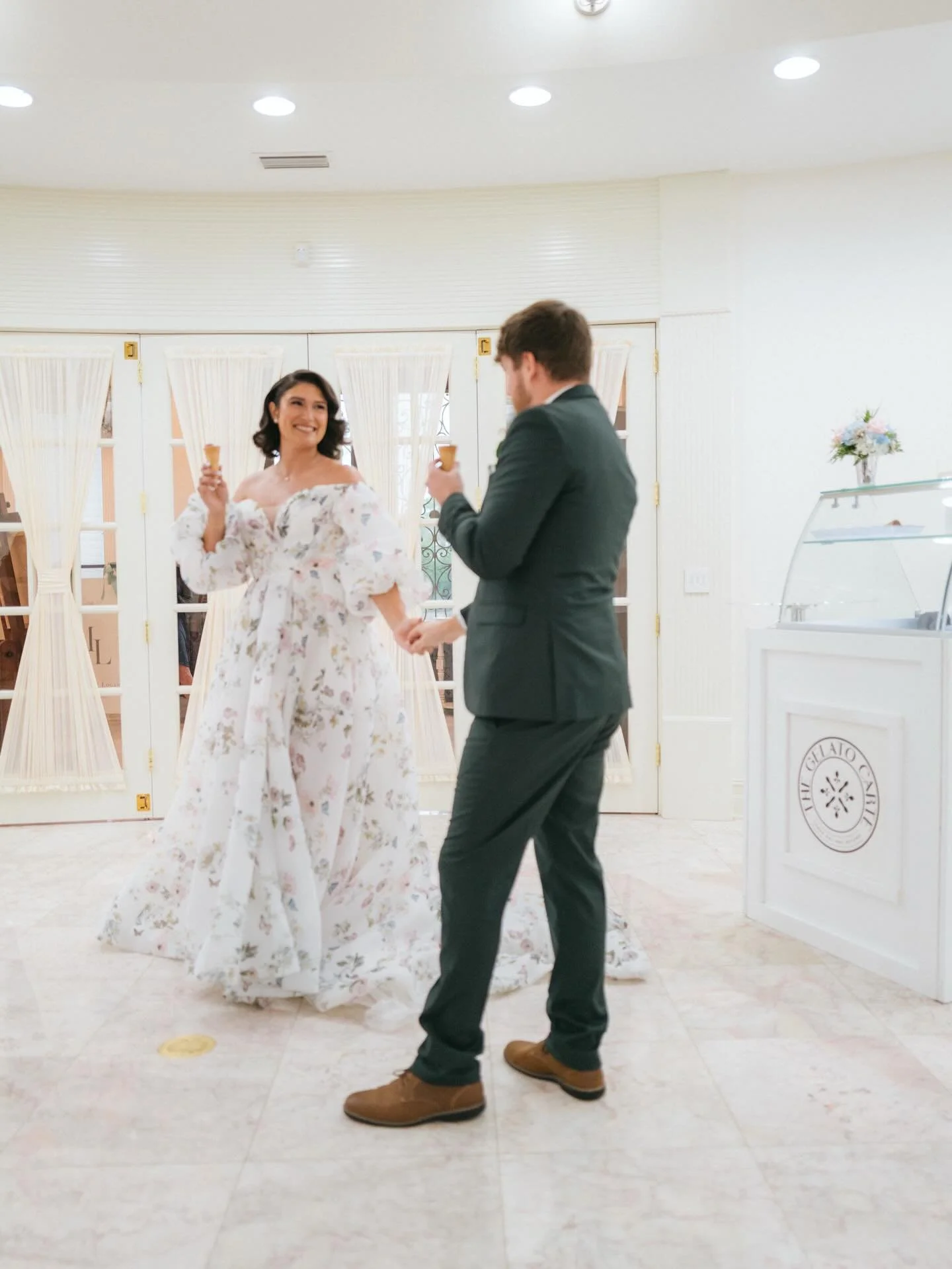 Sweet scoops &amp; sweet moves 💃🍨

Photo: @mcneilephotography 
Planner: @chantillychiccelebrations 
Venue: @whitehurstgallery