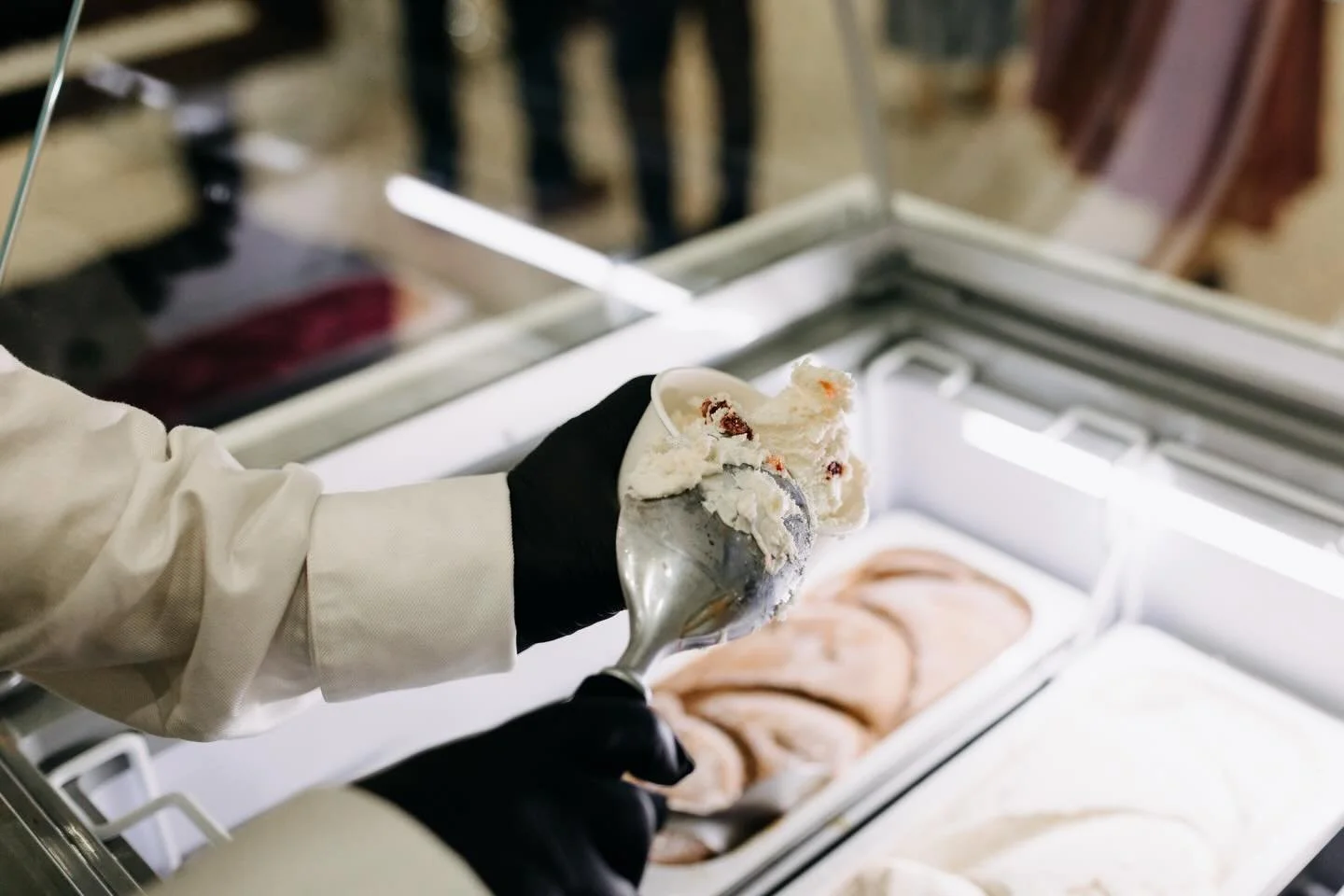 Never judging the size of your scoop🍨