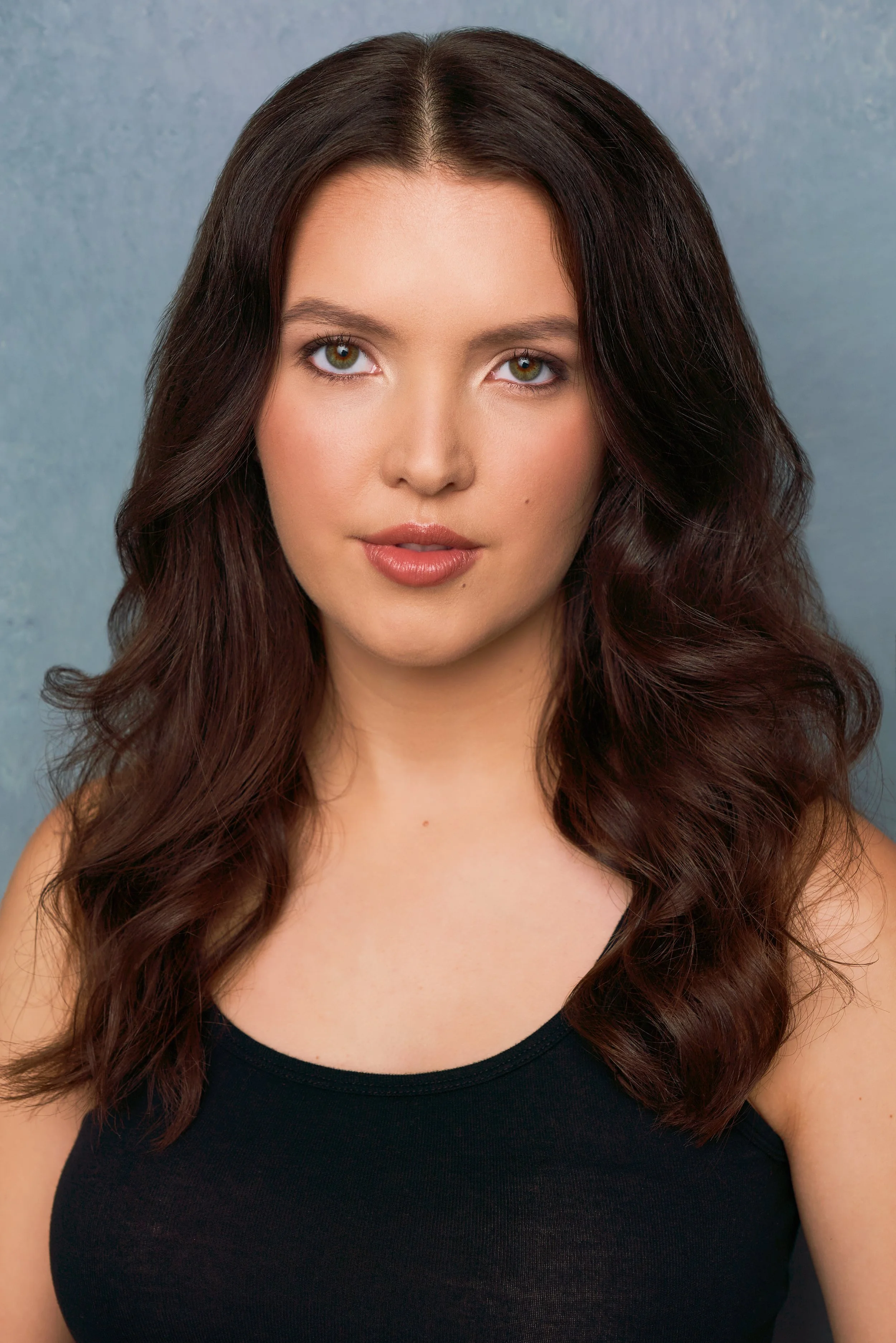 isabel hudson headshot