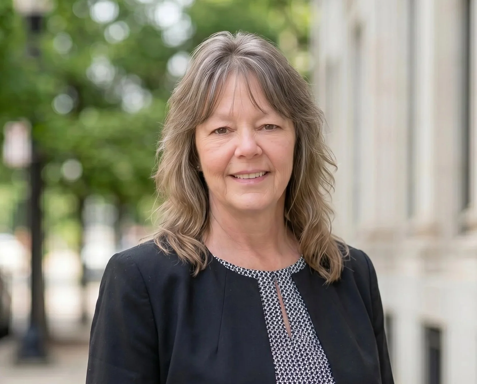 Headshot Photo of Vickie Egan