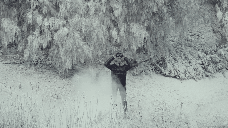 Black Label CHALET-high-2.gif