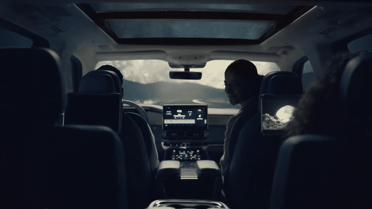 Lincoln - Full Moon-high 3.gif