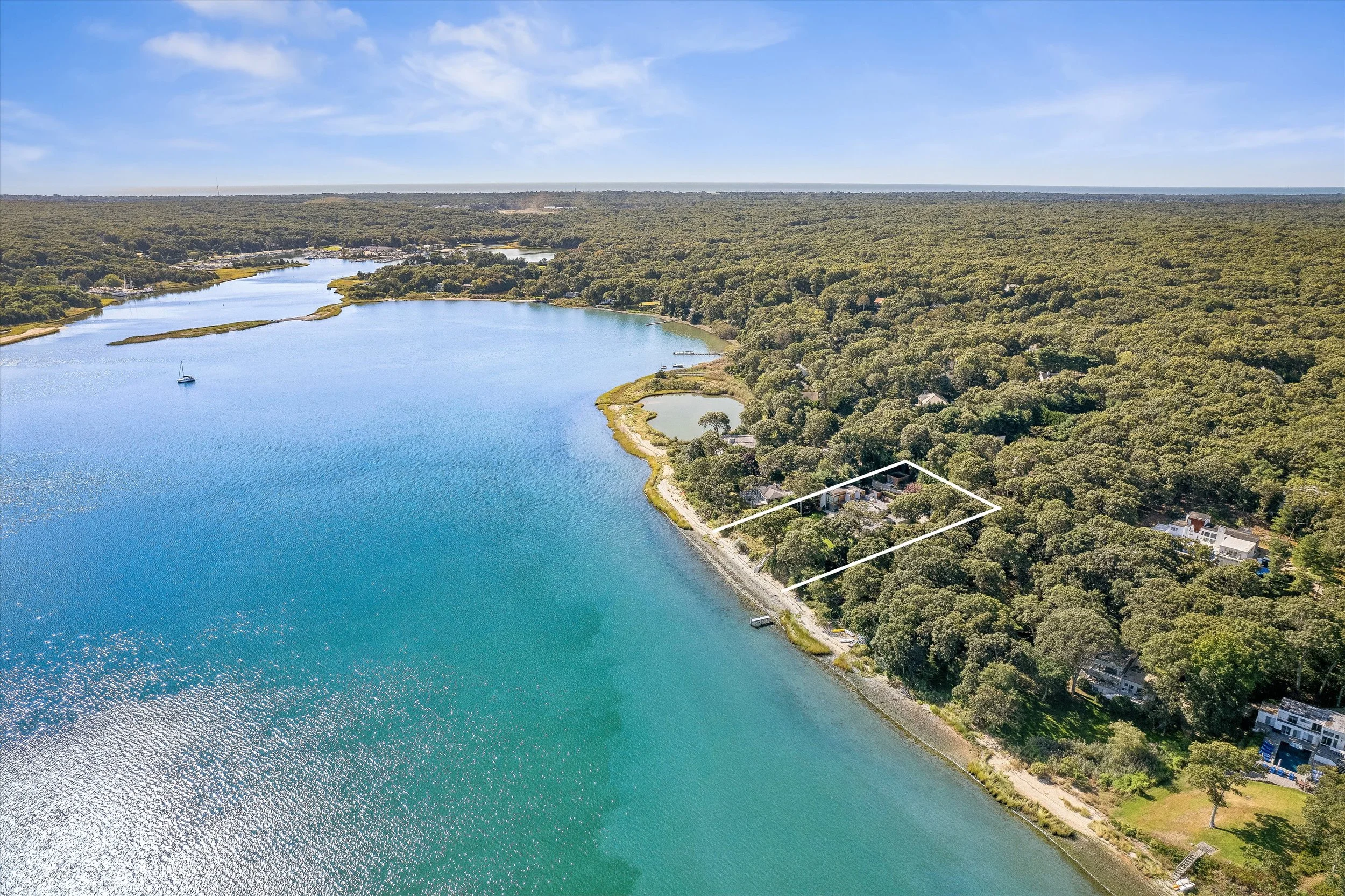 04-90 Oyster Shores Rd, East Hampton-Aerial4.jpg