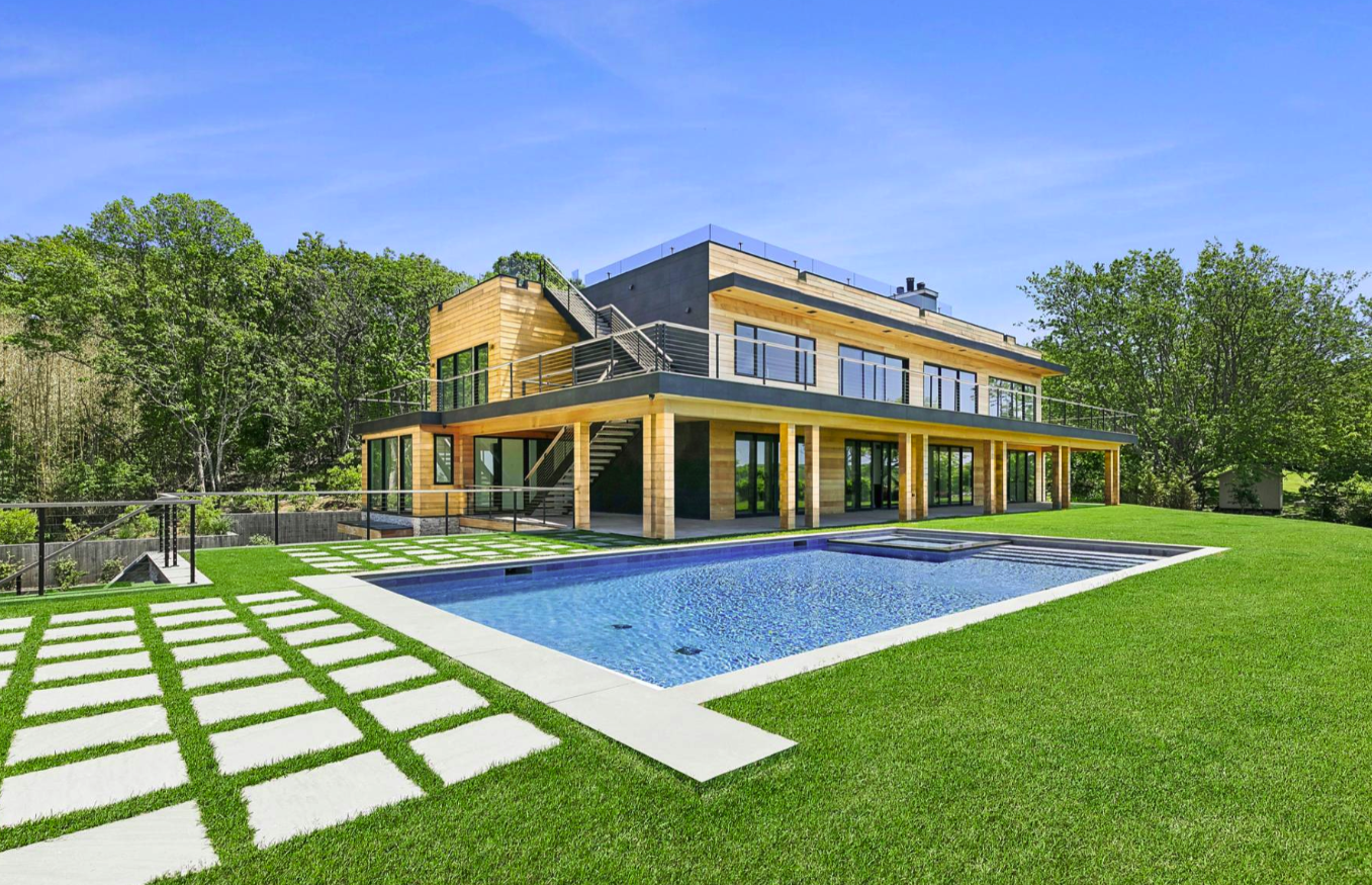 $13.995 | 15 North Neck Lane, Montauk