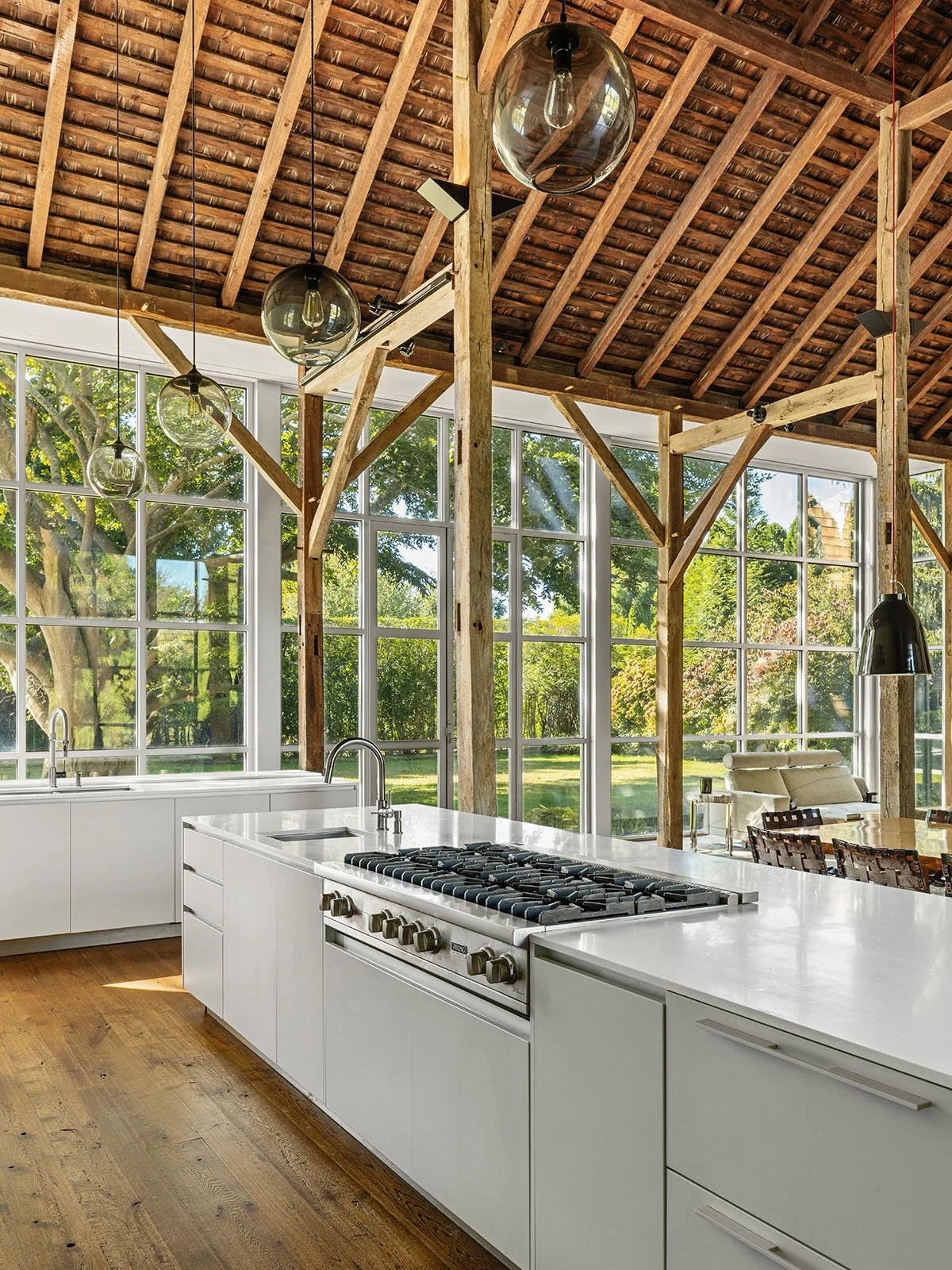 675_PaulsLane_Bridgehampton-Kitchen3.jpg